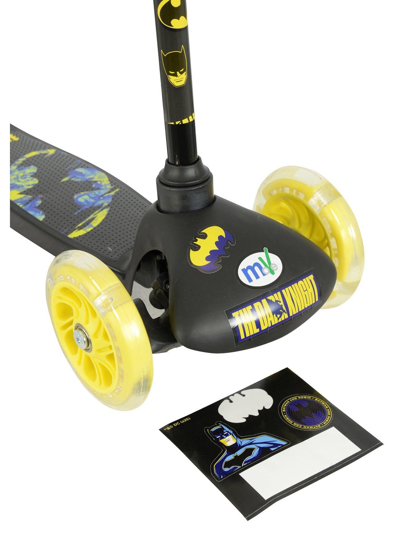 Image 3 of 7 of Batman Tilt n Turn Scooter with Light Up Wheels and Stickers
