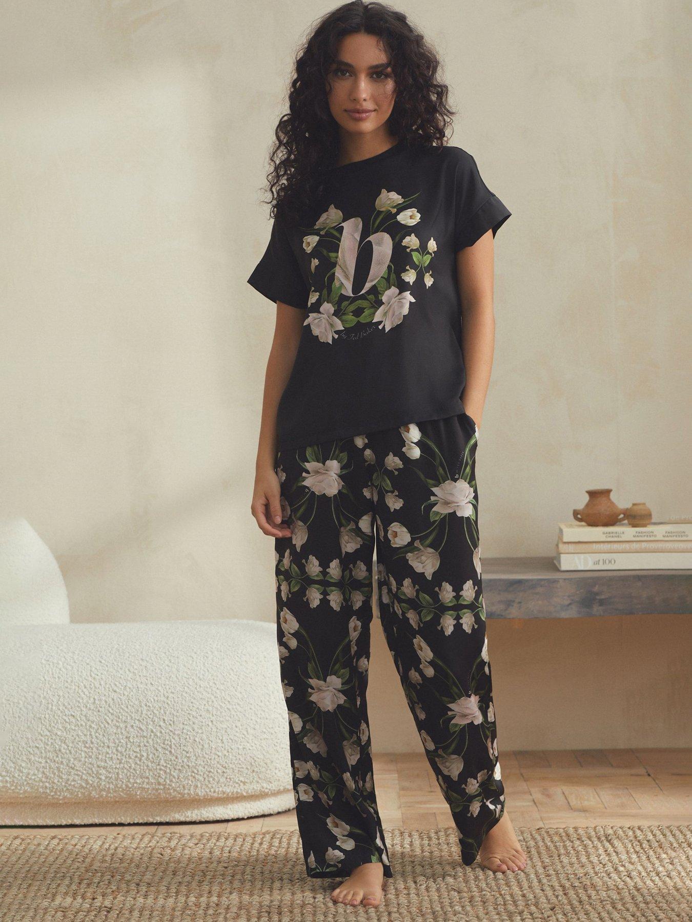 undefined T-Shirt And Satin Trouser Floral Pyjama Set - Black