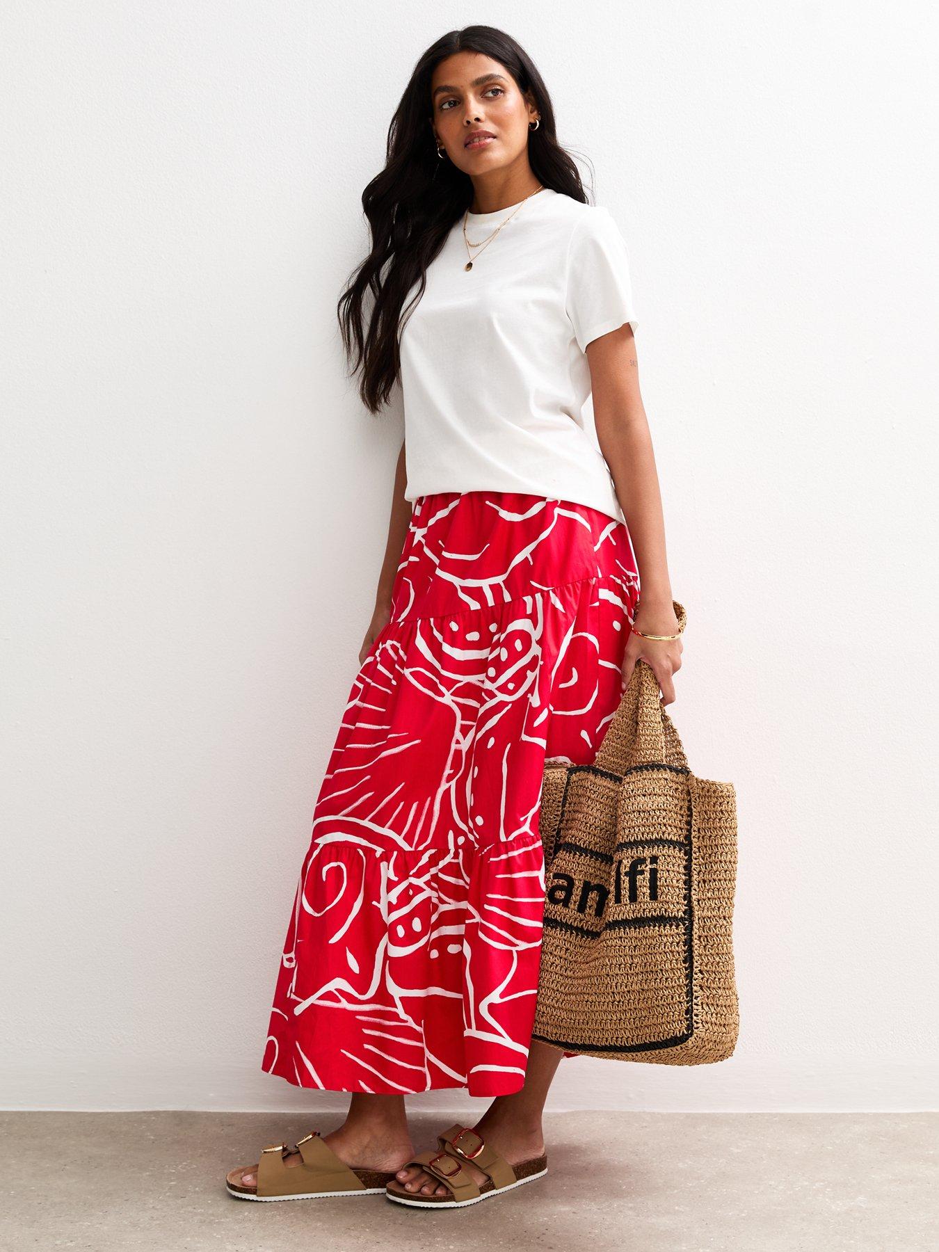 Image 3 of 5 of New Look Red Shell Print Poplin Tiered Midi Skirt