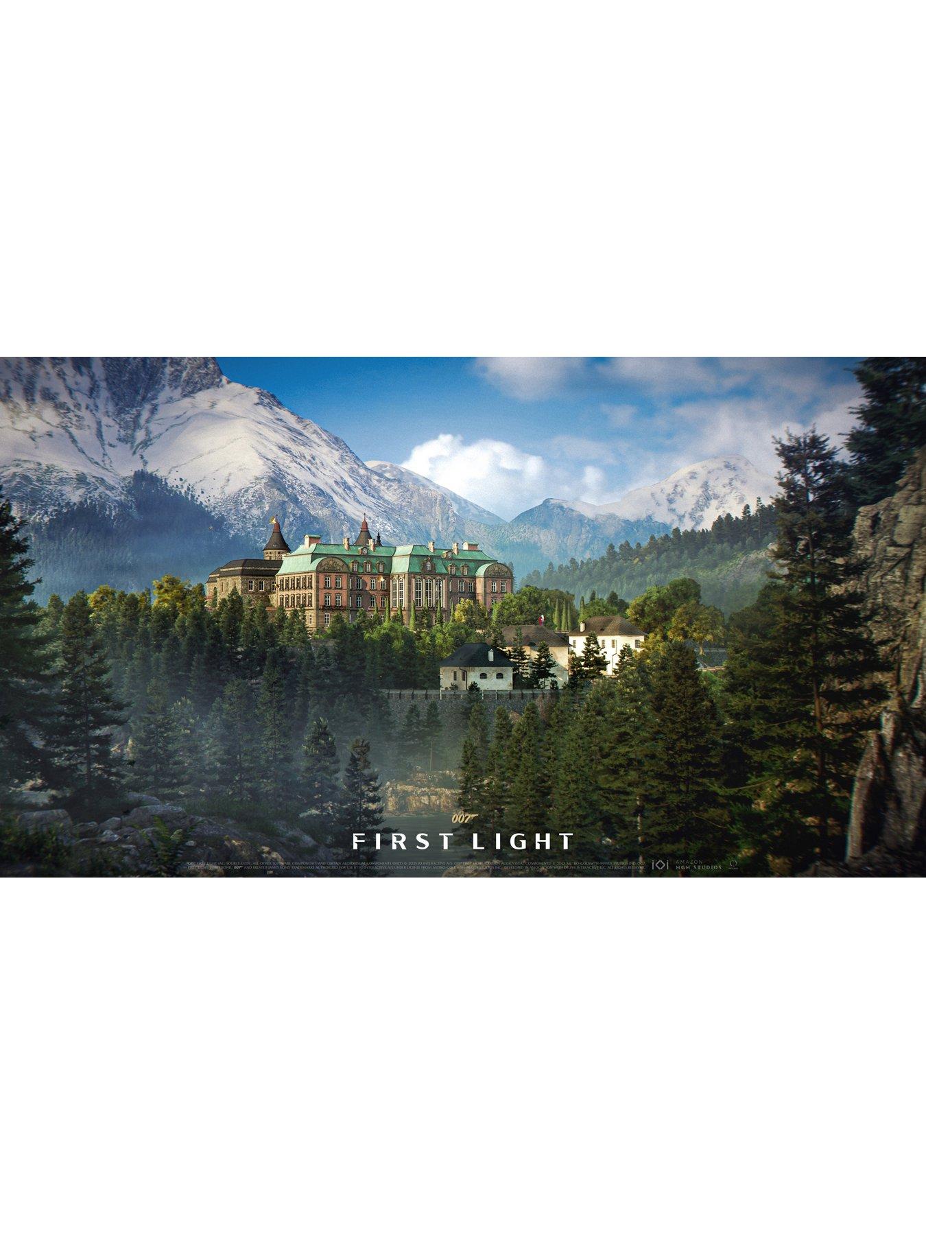 Image 4 of 7 of Xbox Series X 007 First Light: Legacy Edition - Xbox Series X