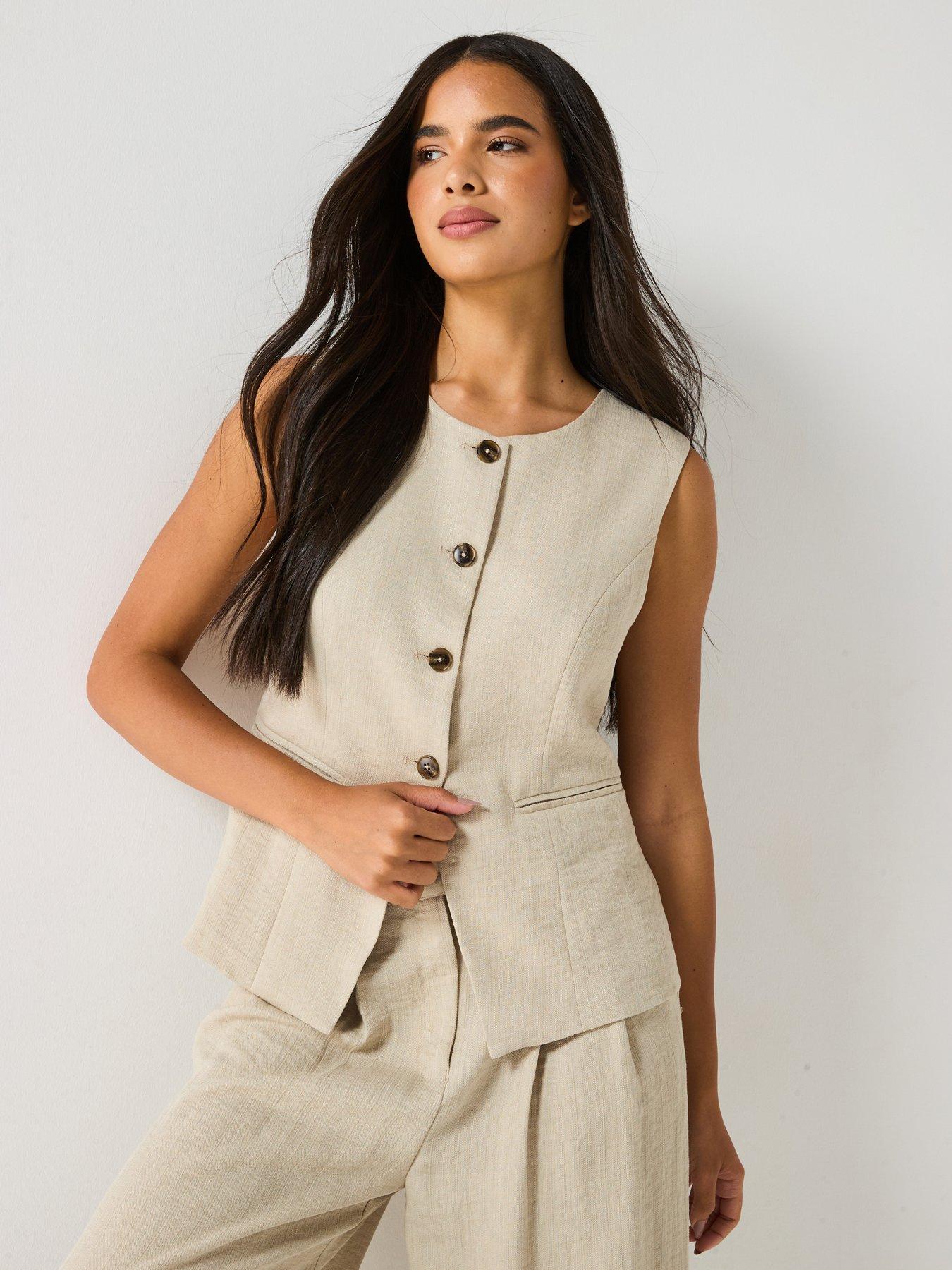 undefined Siga Short Sleeve O-neck Tailored Waistcoat - Beige