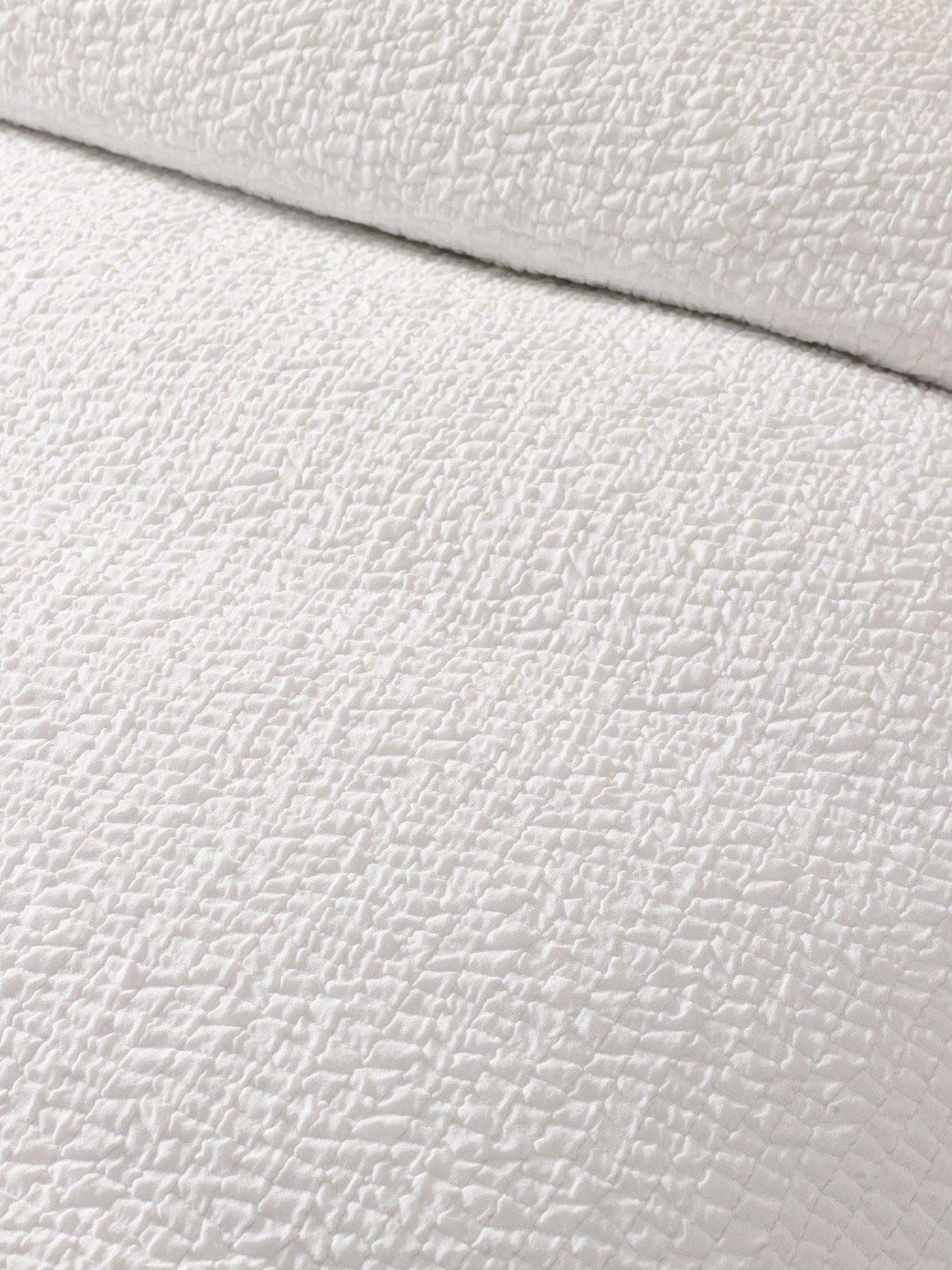 Image 4 of 5 of Catherine Lansfield Crinkle Texture Duvet Set