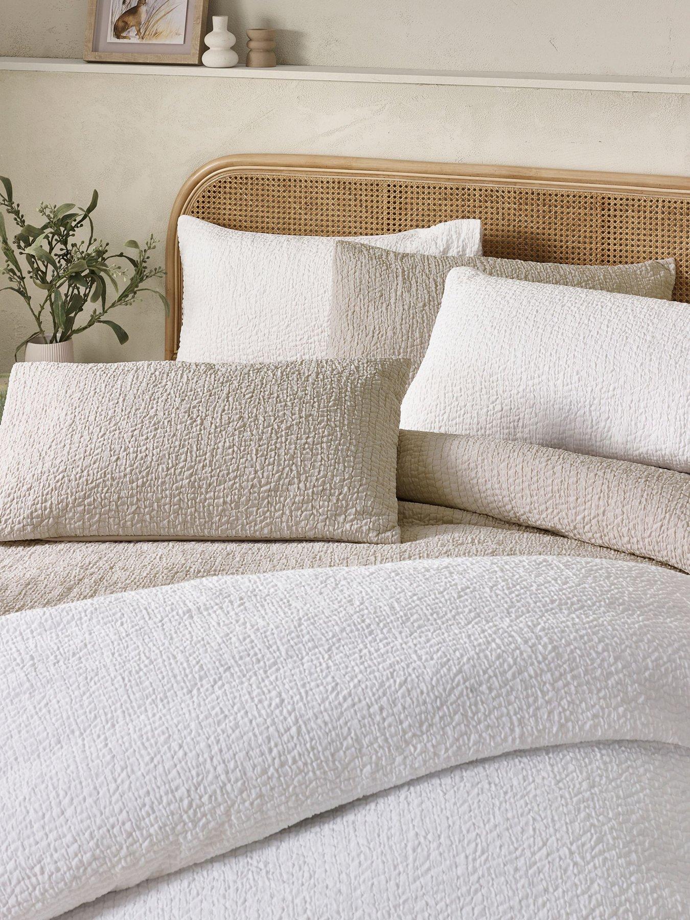 Image 5 of 5 of Catherine Lansfield Crinkle Texture Duvet Set