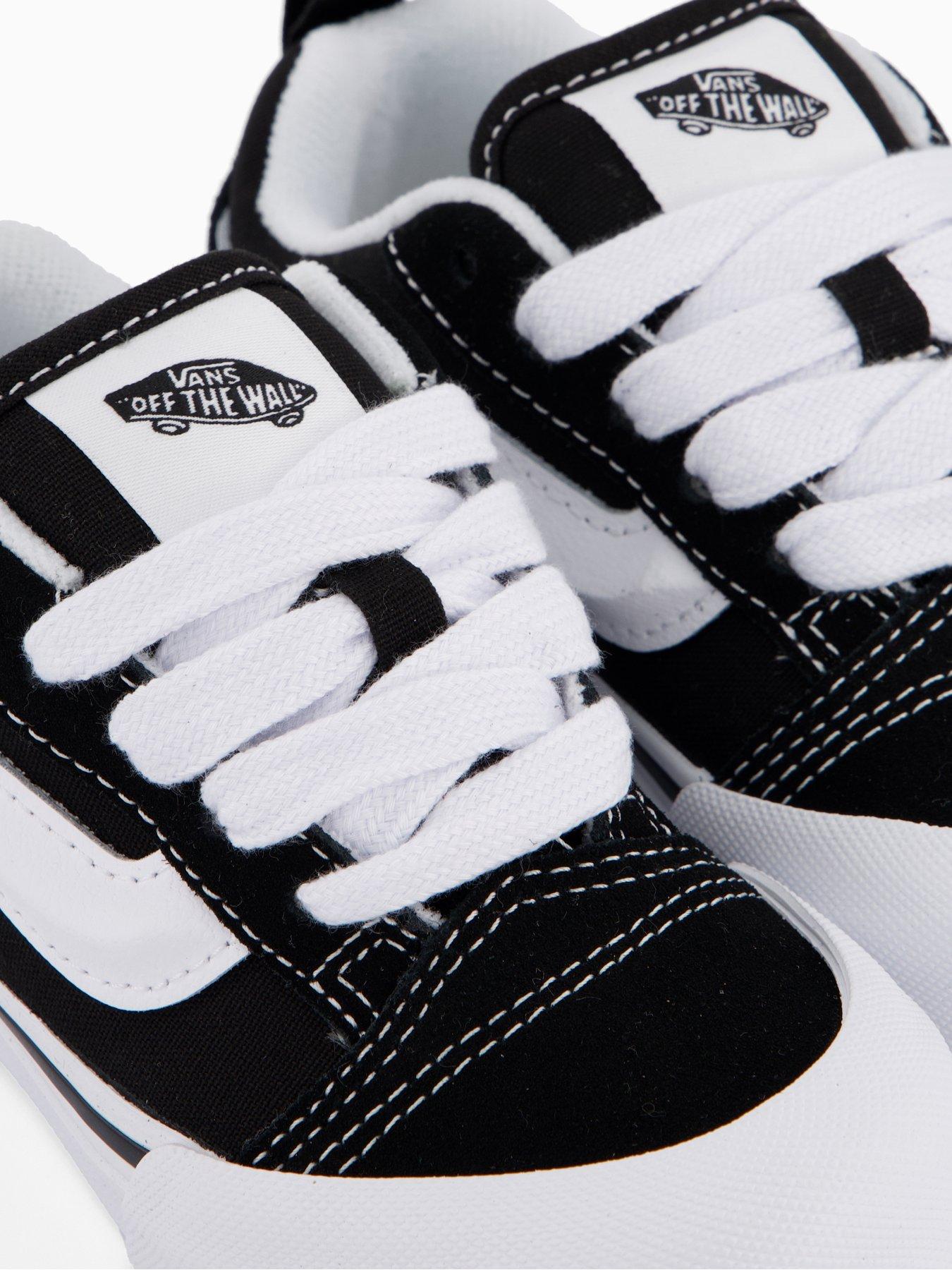 Image 5 of 6 of Vans Kids Knu Skool Trainers - Black