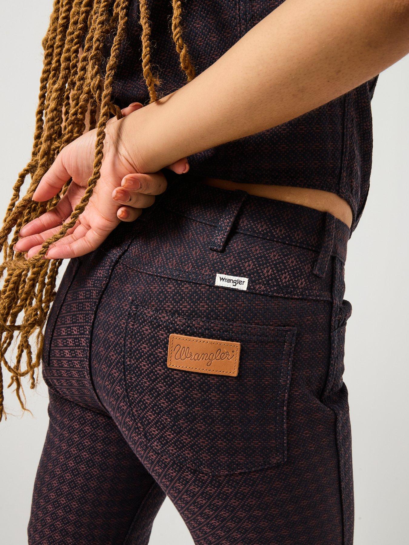 Image 5 of 6 of Wrangler 70s Flare Jeans - Mahogany - Black