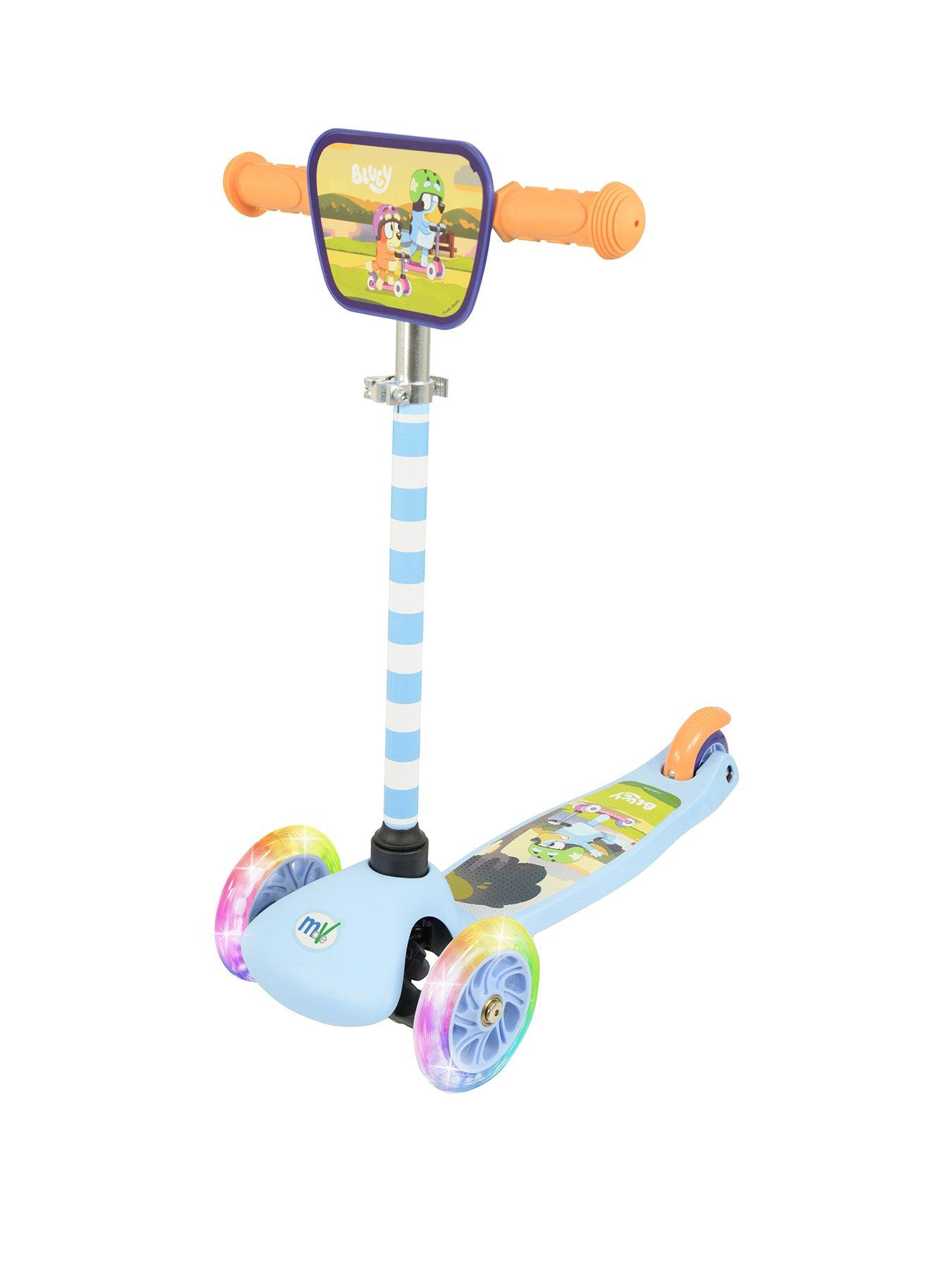 undefined Bluey Mini Go! Tilt Scooter with Lights