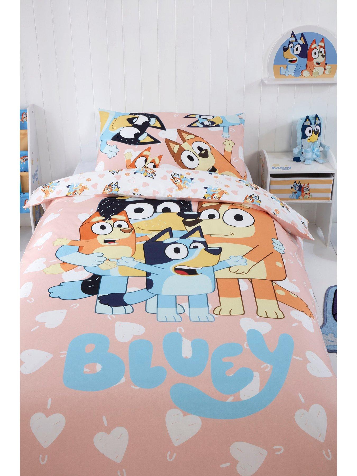 Image 5 of 5 of Bluey I Love U Cotton Panel Duvet