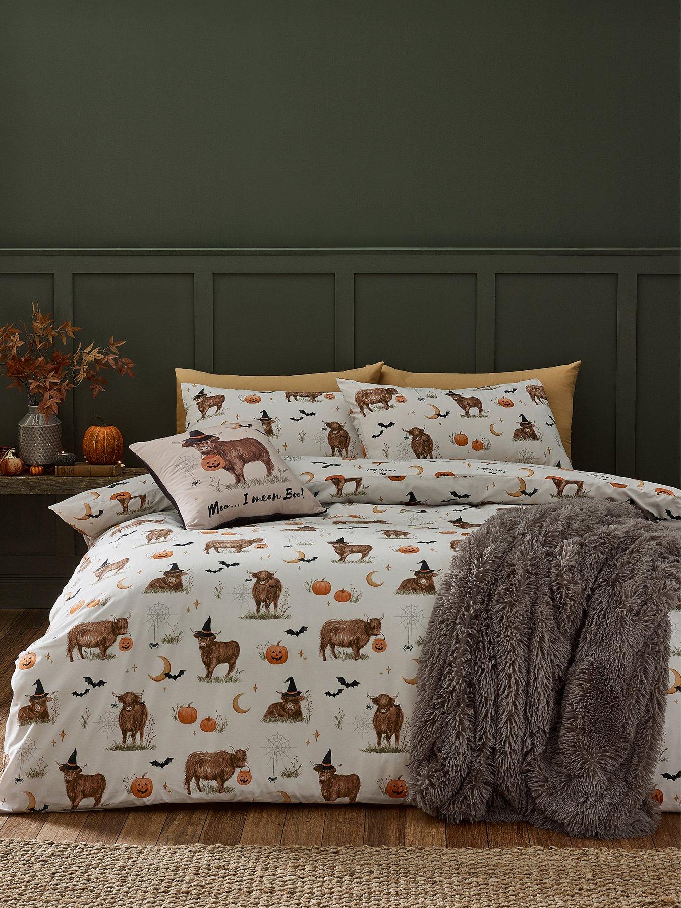 Image 1 of 6 of Catherine Lansfield Halloween Highland Cow Duvet Set