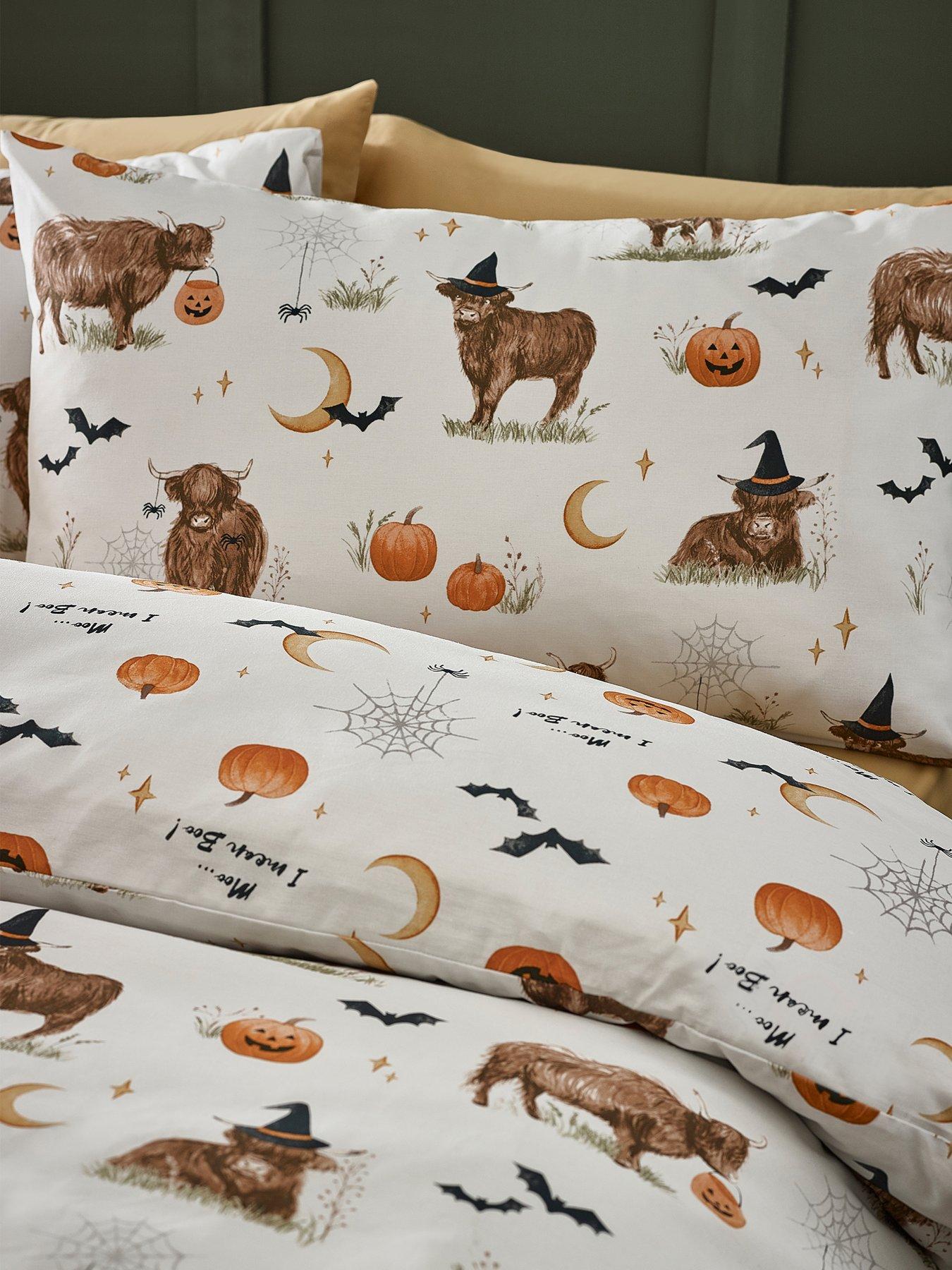 Image 5 of 6 of Catherine Lansfield Halloween Highland Cow Duvet Set