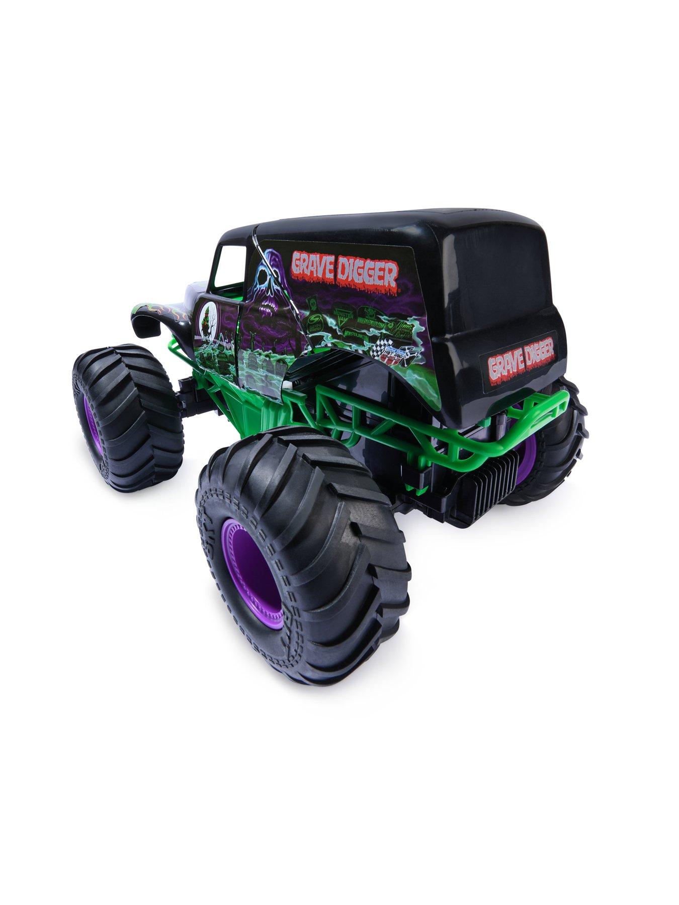 Image 4 of 7 of Monster Jam Smash And Bash 1:15 Grave Digger