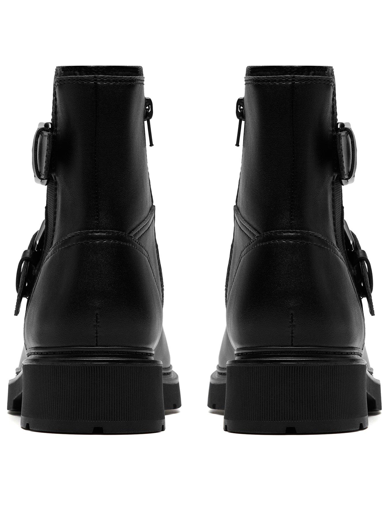 Image 3 of 6 of Clarks Wide Fit Lauryl Bay Boots - Black