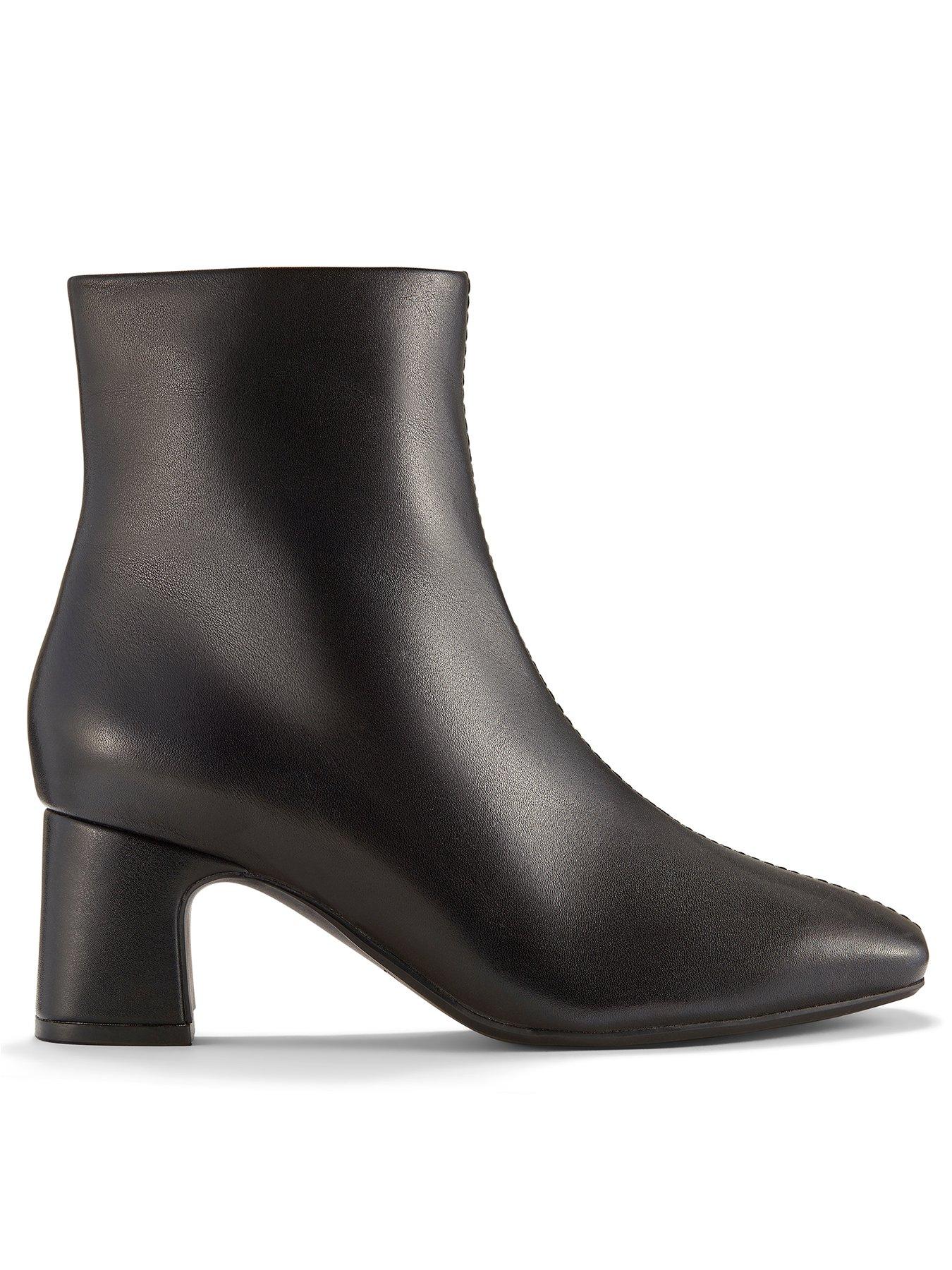 Clarks Fernie Zip Leather Boots - Black