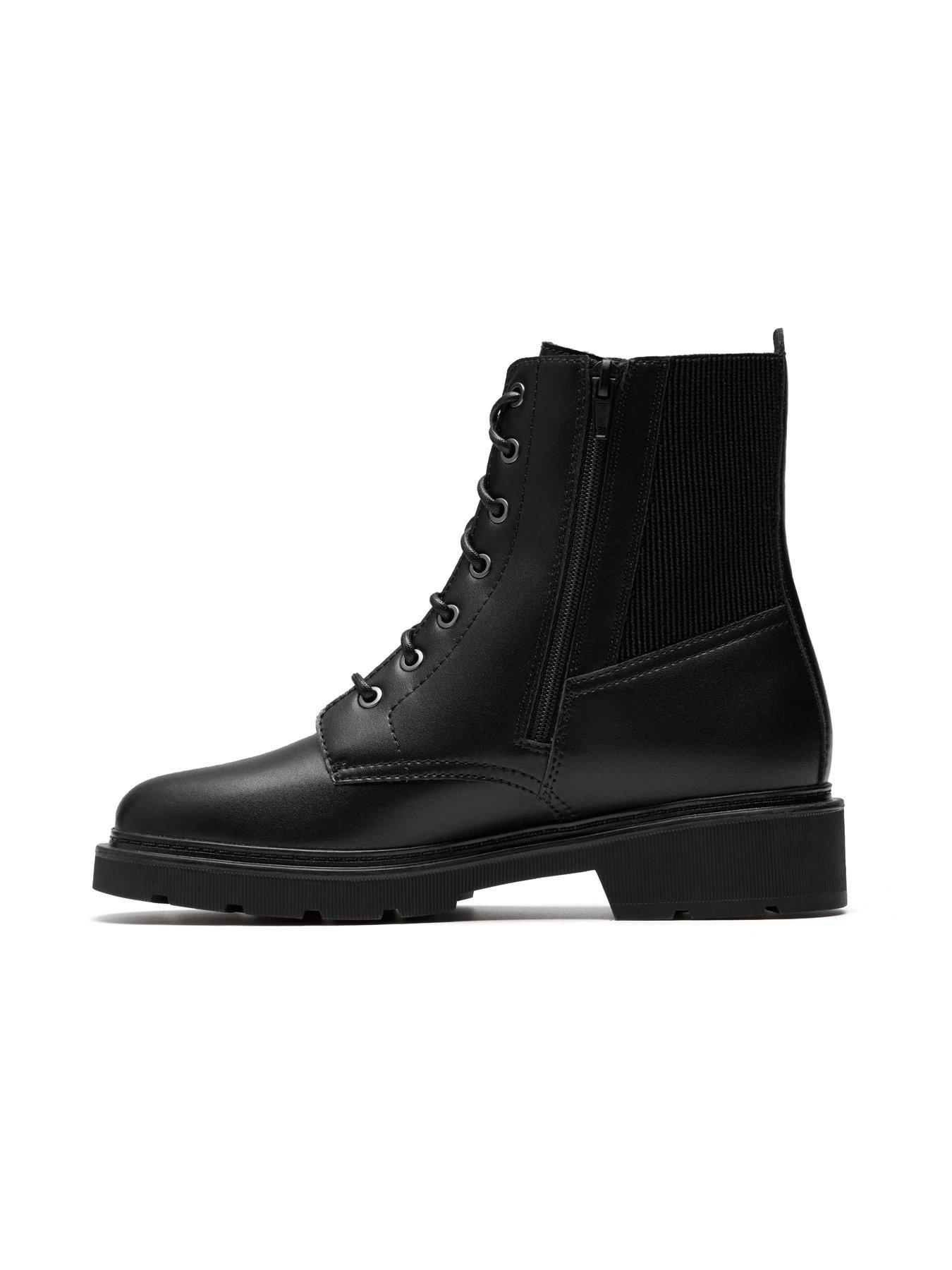 Image 6 of 6 of Clarks Lauryl West Boots - Black