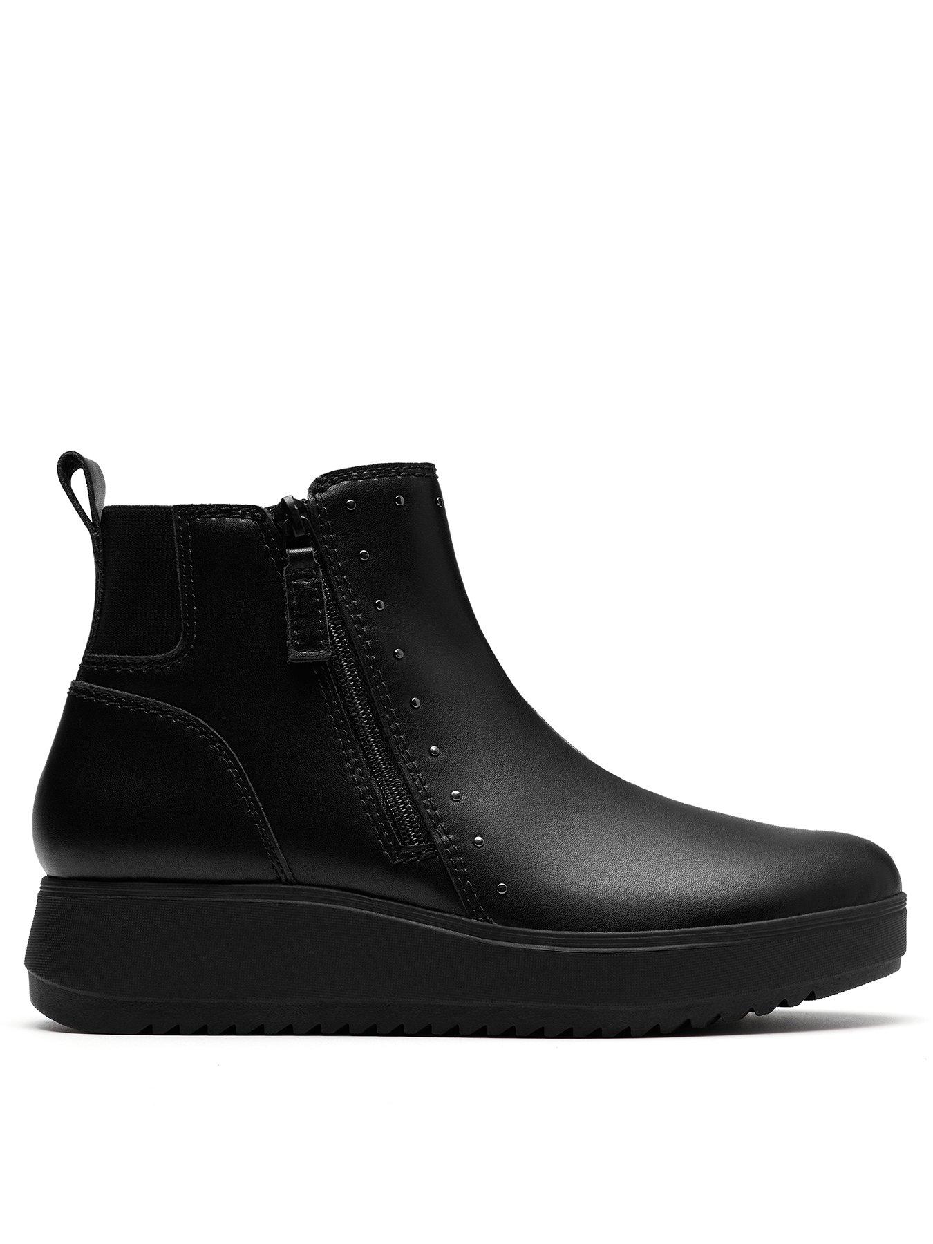 Clarks Zylah Willow Leather Boots - Black