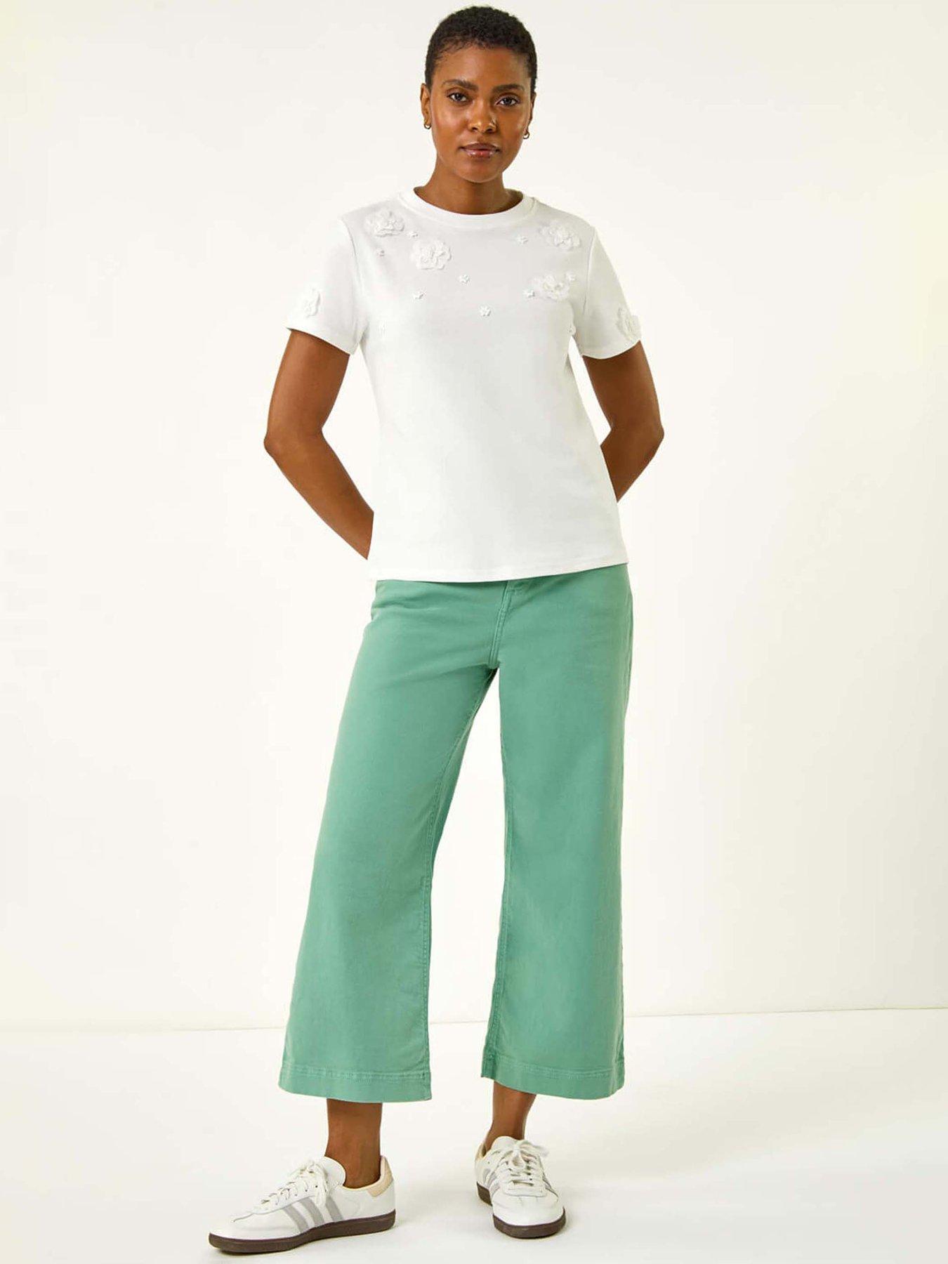 Image 3 of 5 of Roman Floral Applique T-shirt - White