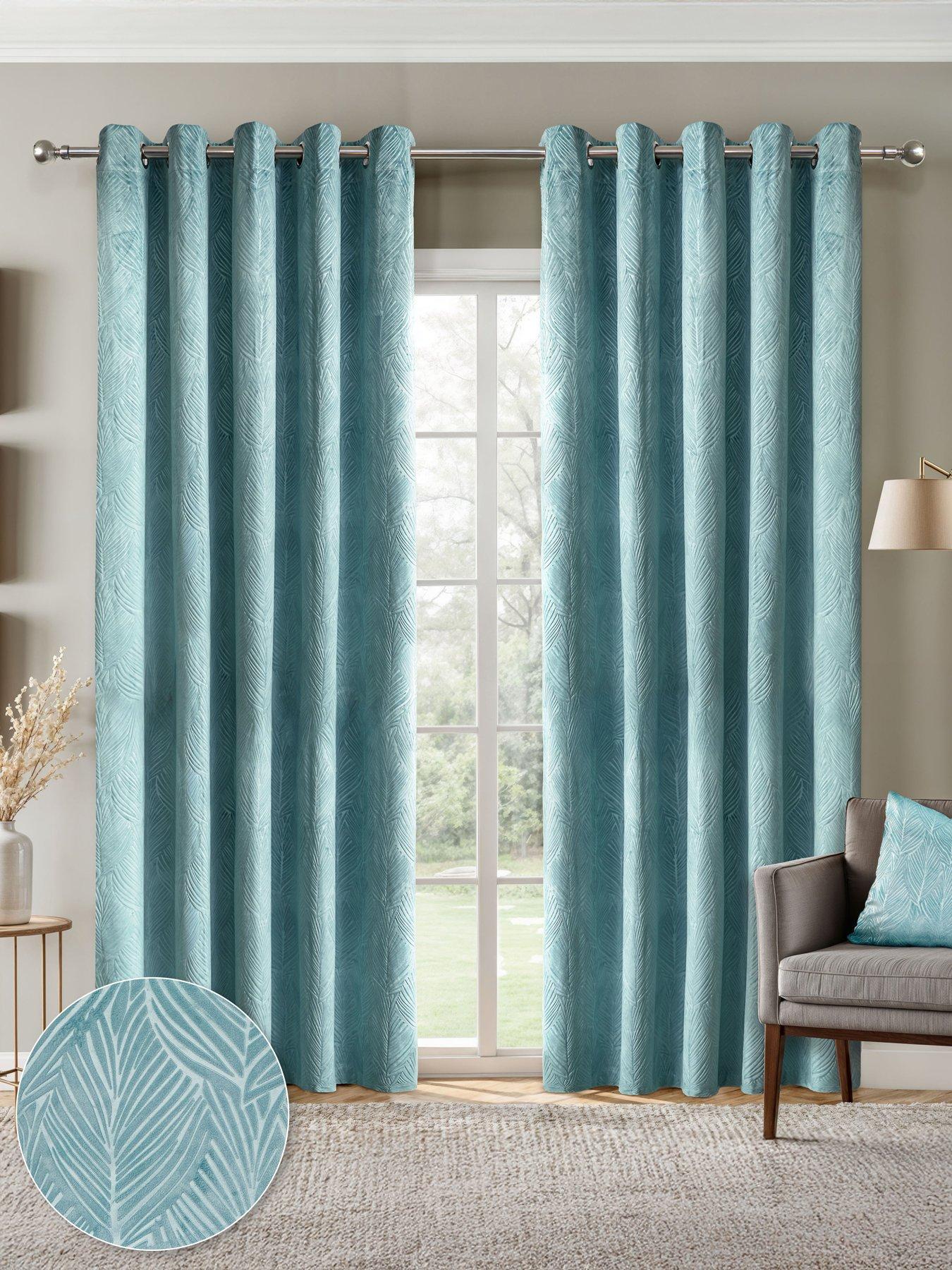 Very Home Leaf Velvet Eyelets Blackout