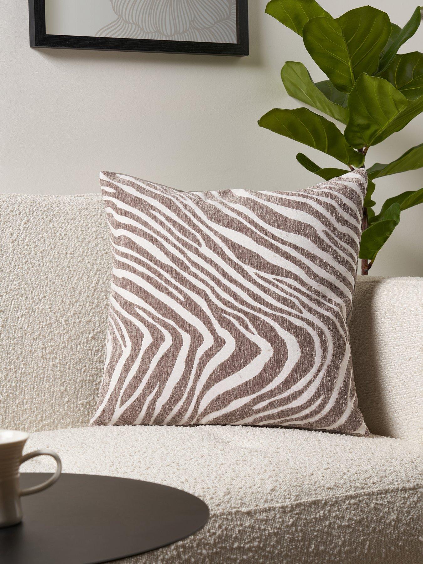 Very Home Classical Zebra Cushion