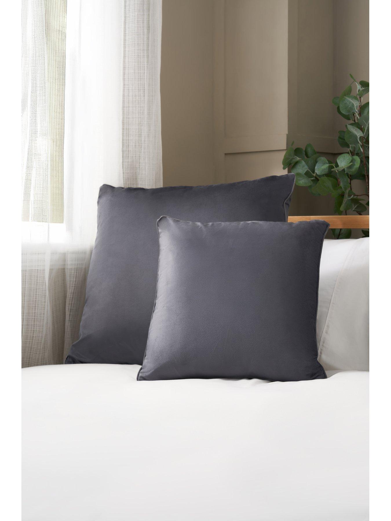 Image 5 of 6 of The Very Collection Piped Velour Cushion