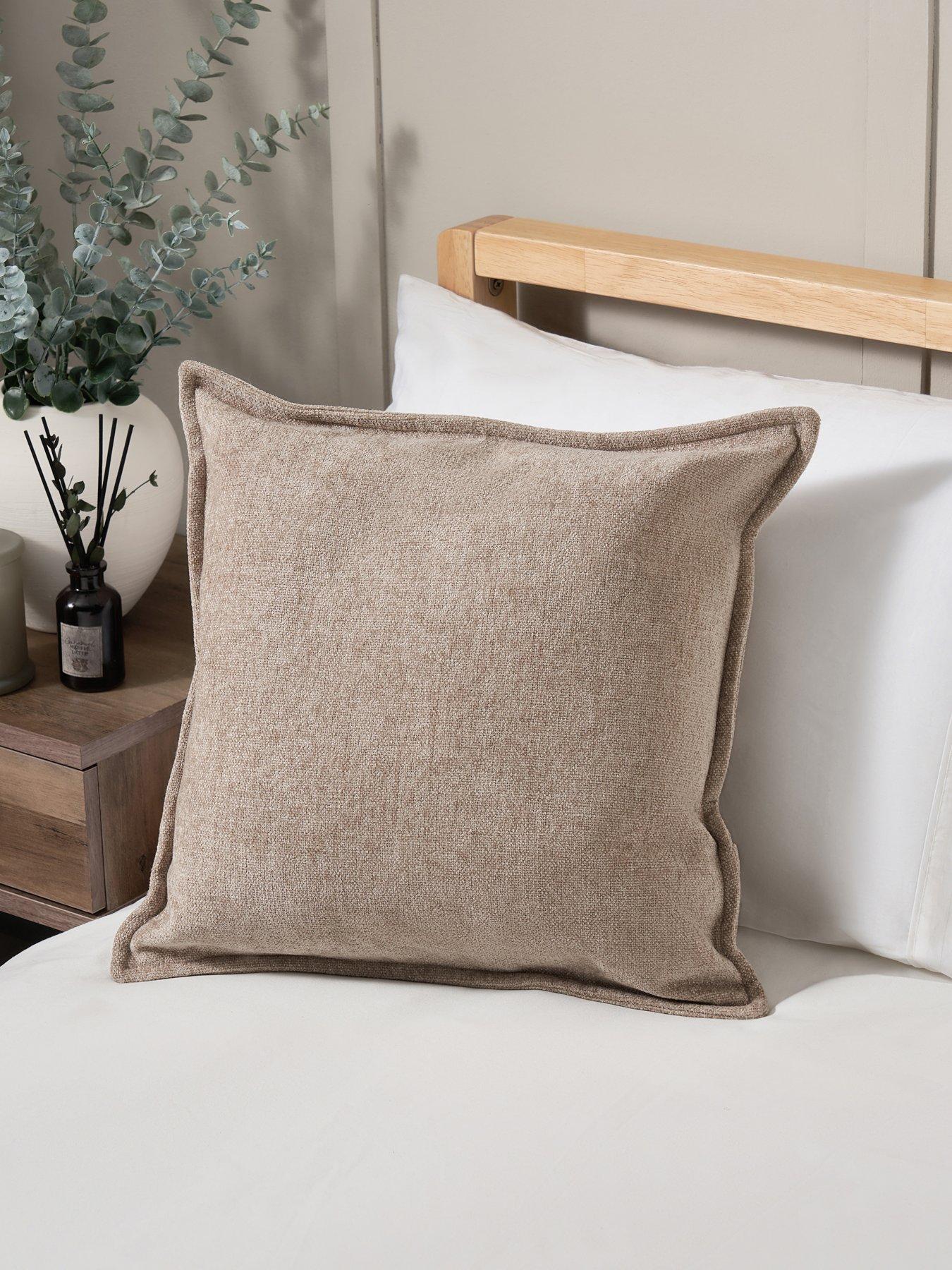 undefined Oxford Chenille Cushion