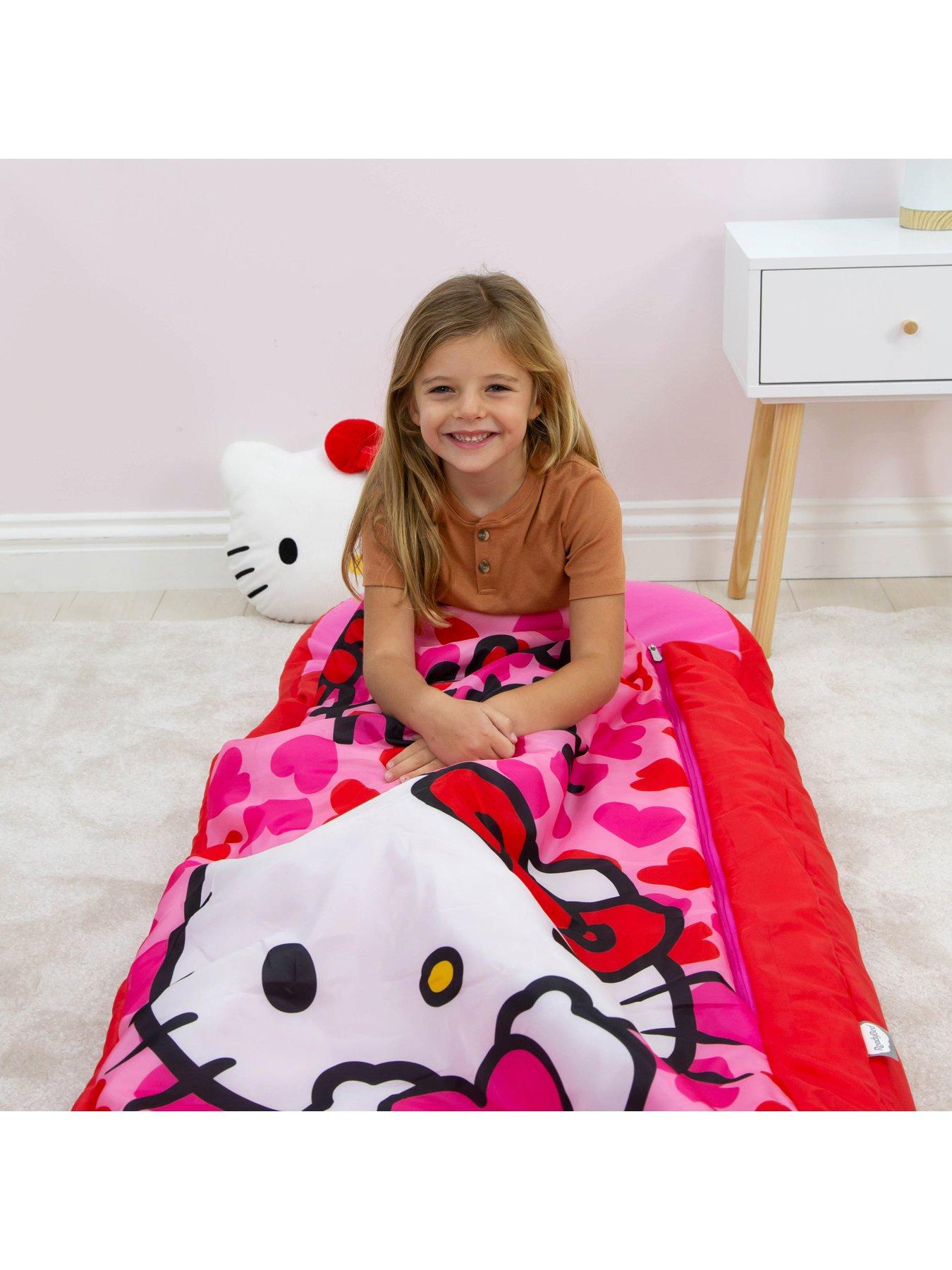 Image 4 of 7 of Hello Kitty Hello Kitty Hearts Ready Bed