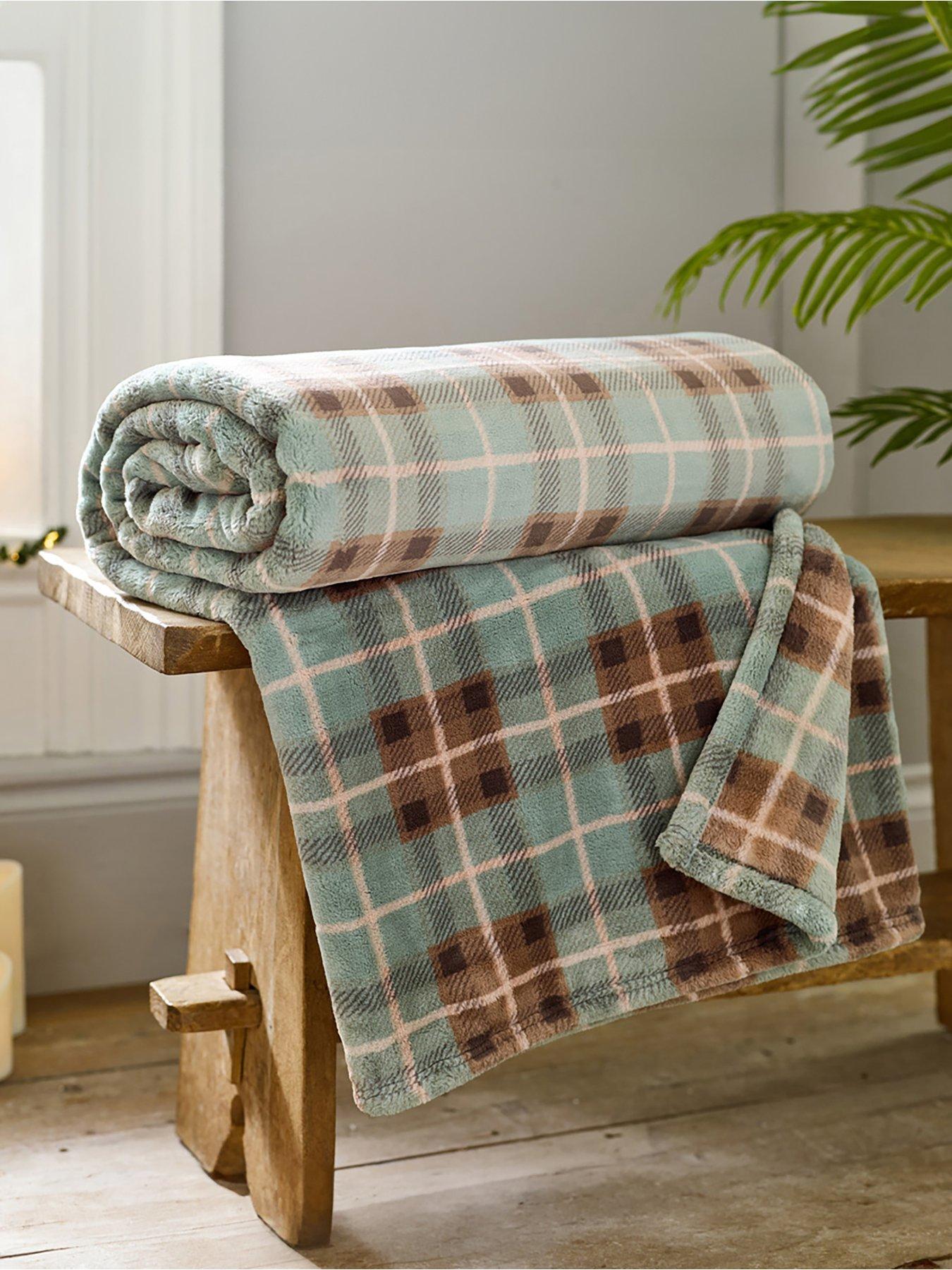 The Lyndon Co Highland Fell Check Throw 140x180cm