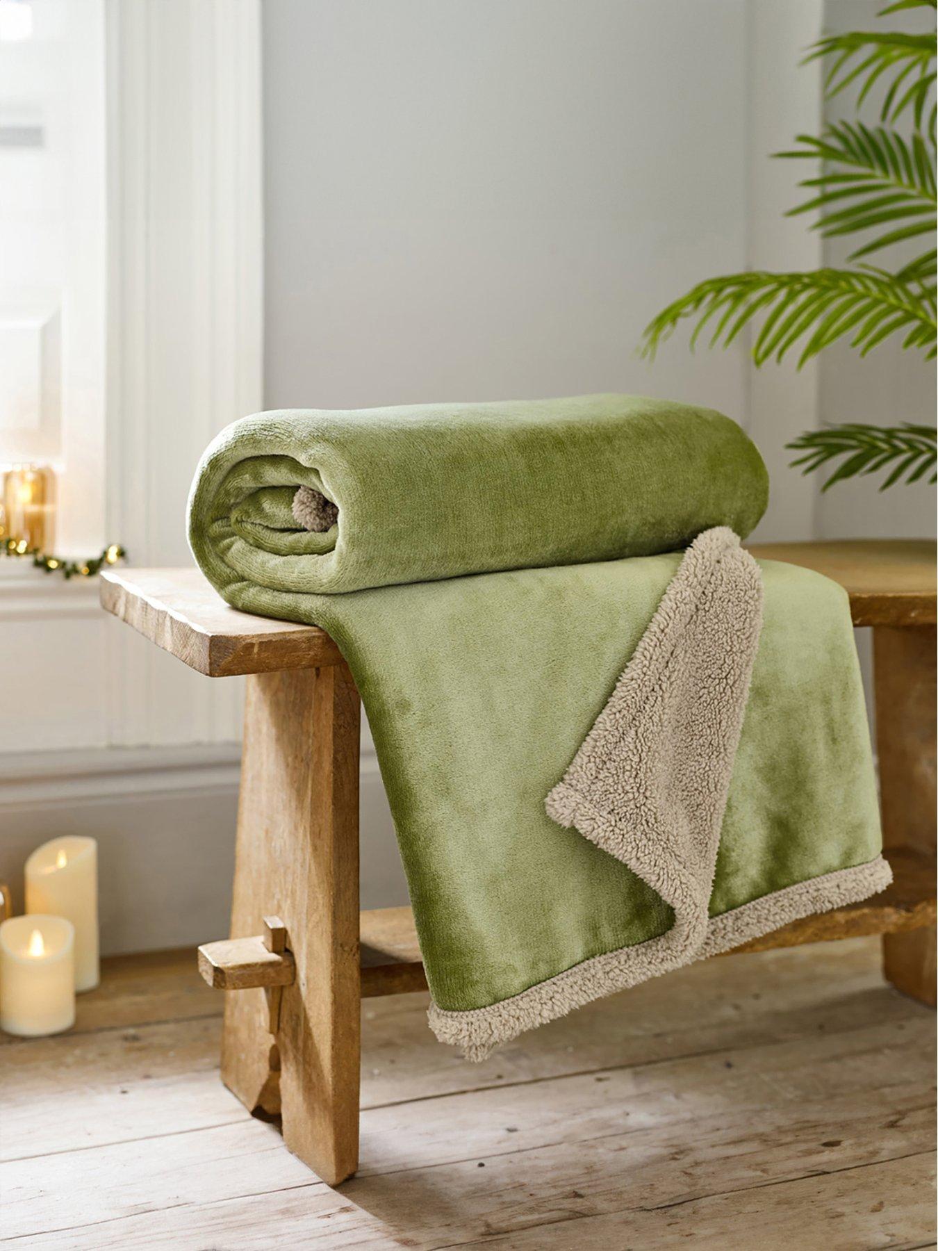 deyongs-hazelwood-sherpa-throw-130x170cm