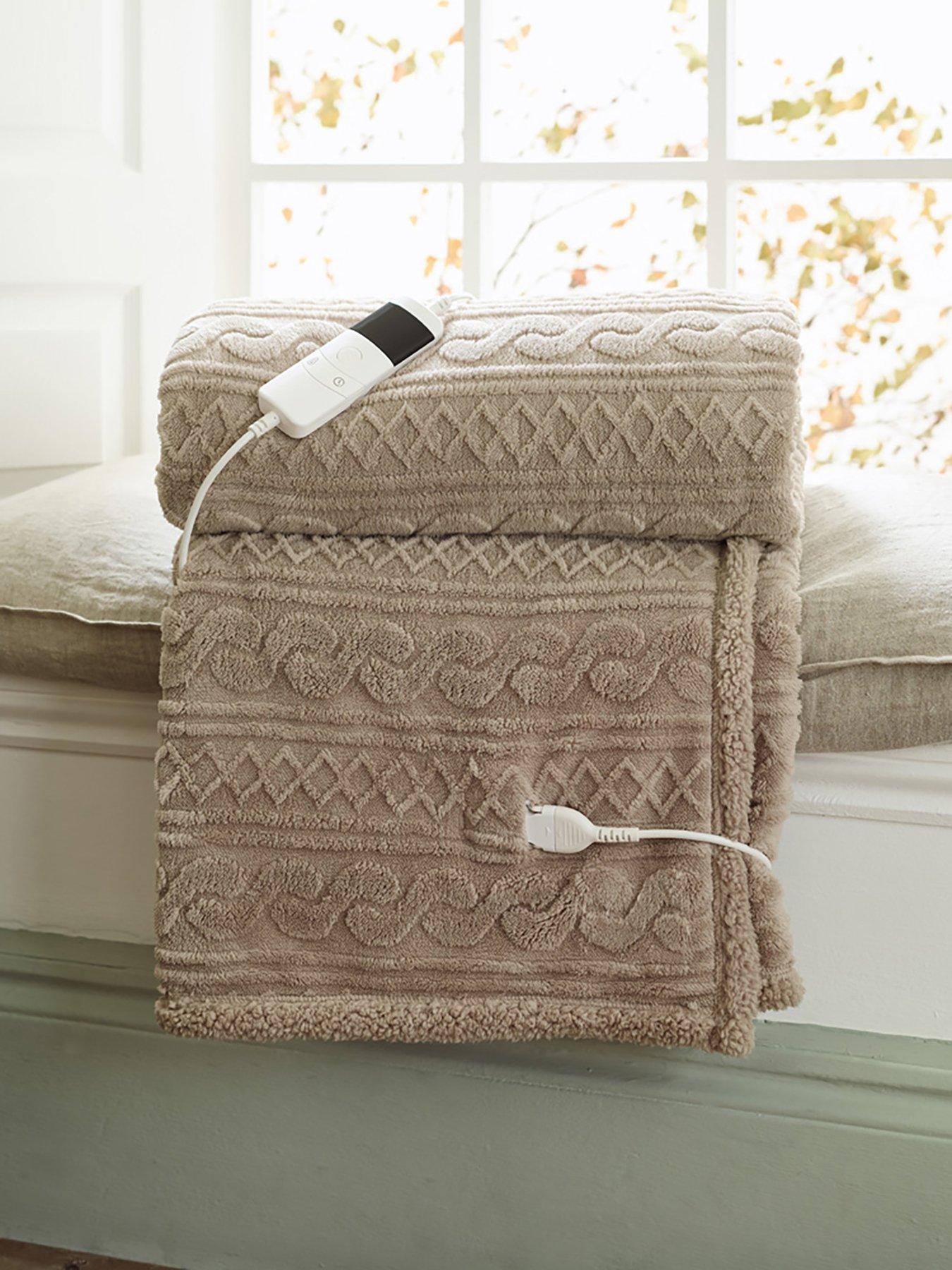 Deyongs Heated Throw - Cable Sherpa 140x180cm