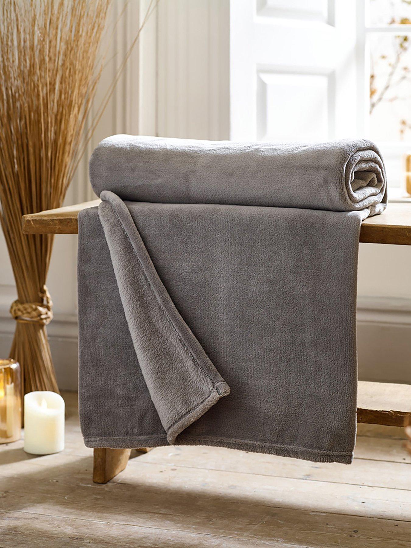 undefined Snuggle Touch Throw 140x180cm