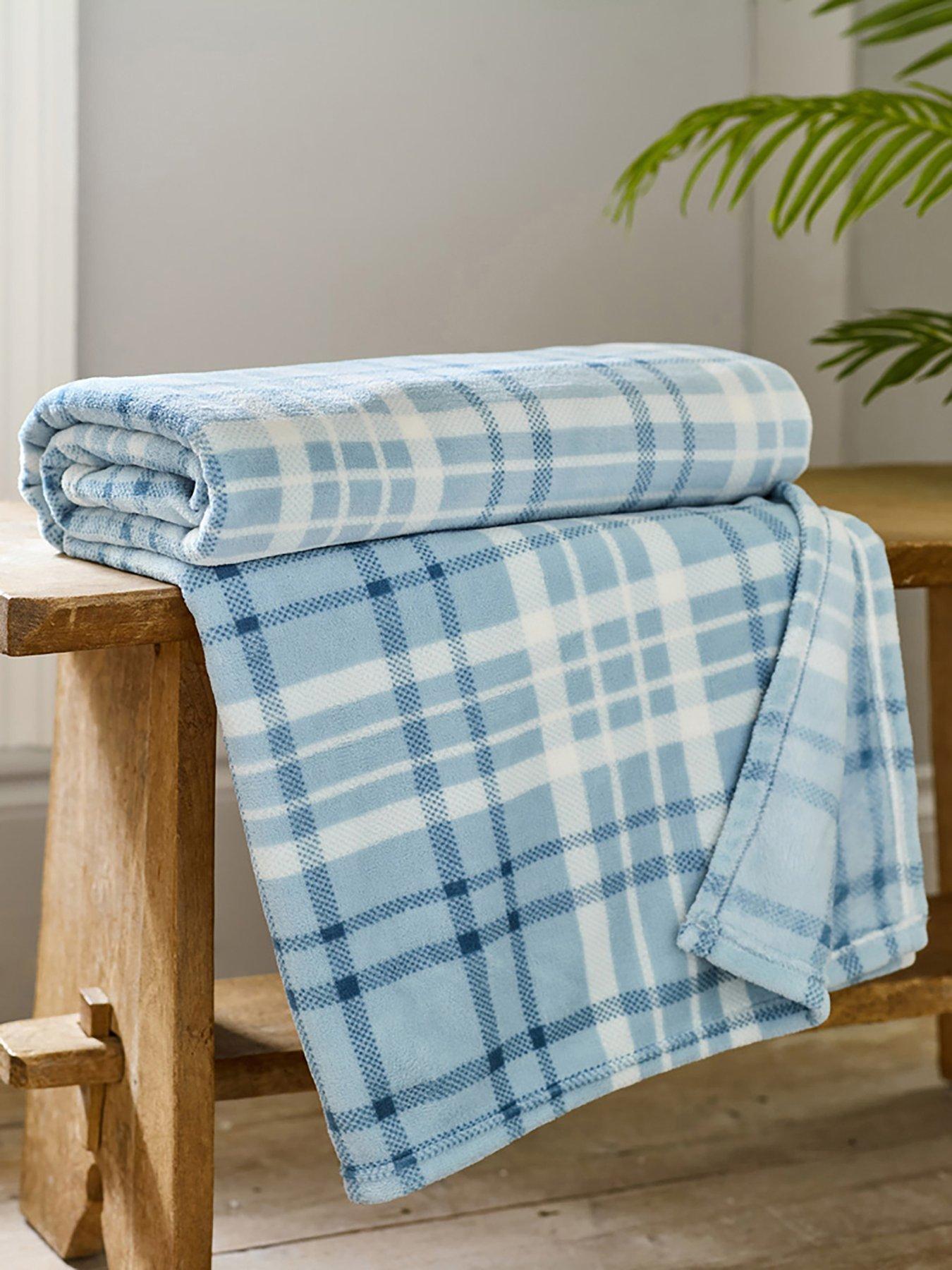 Deyongs Snuggle Touch Check Throw 140x180cm
