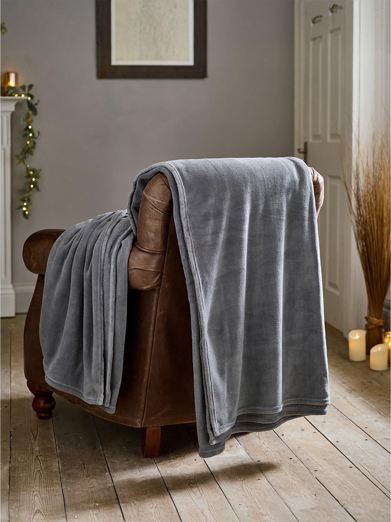 Deyongs The Big One - Fleece Throw 230x270cm