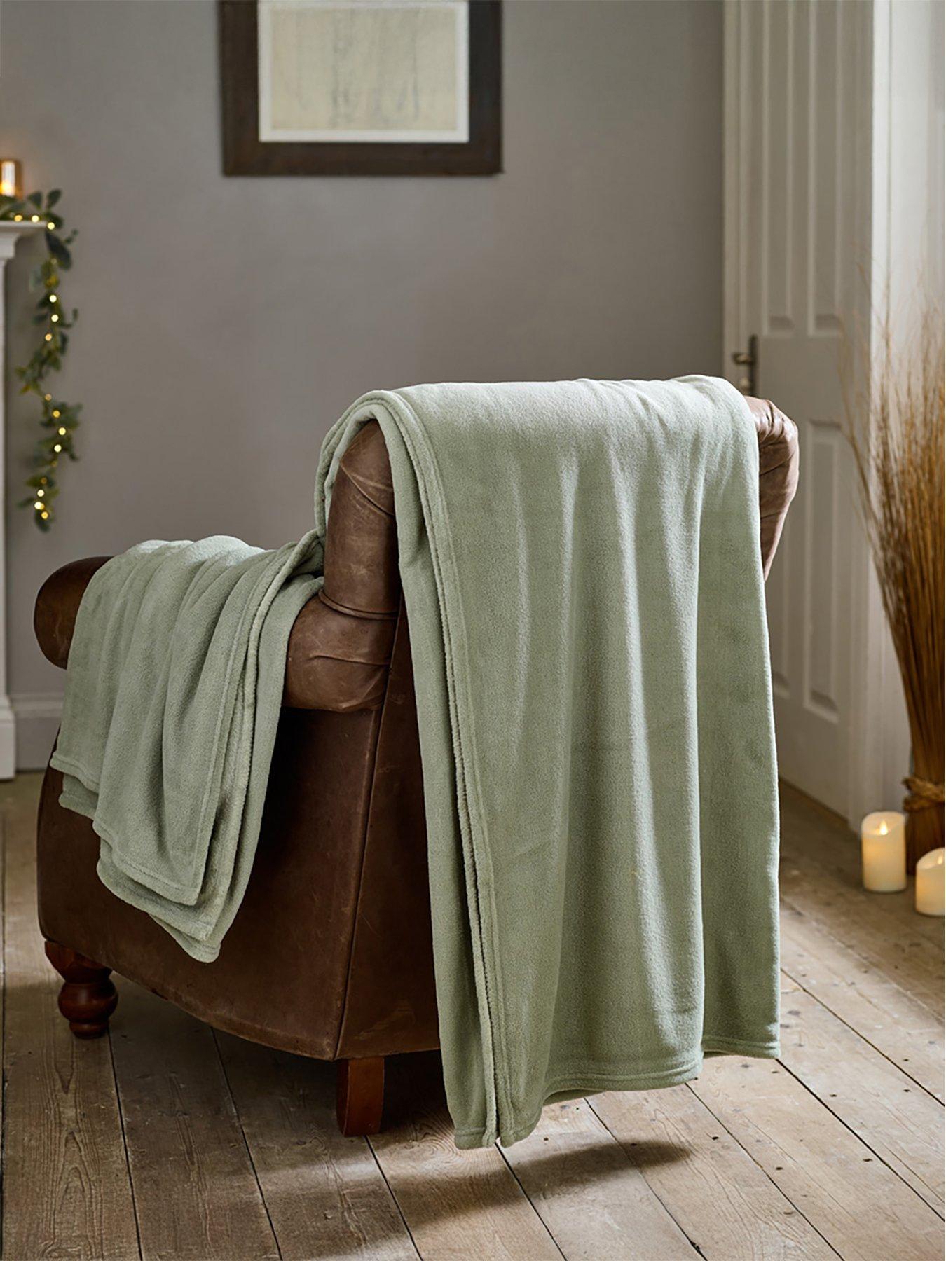 Deyongs The Big One - Fleece Throw 230x270cm