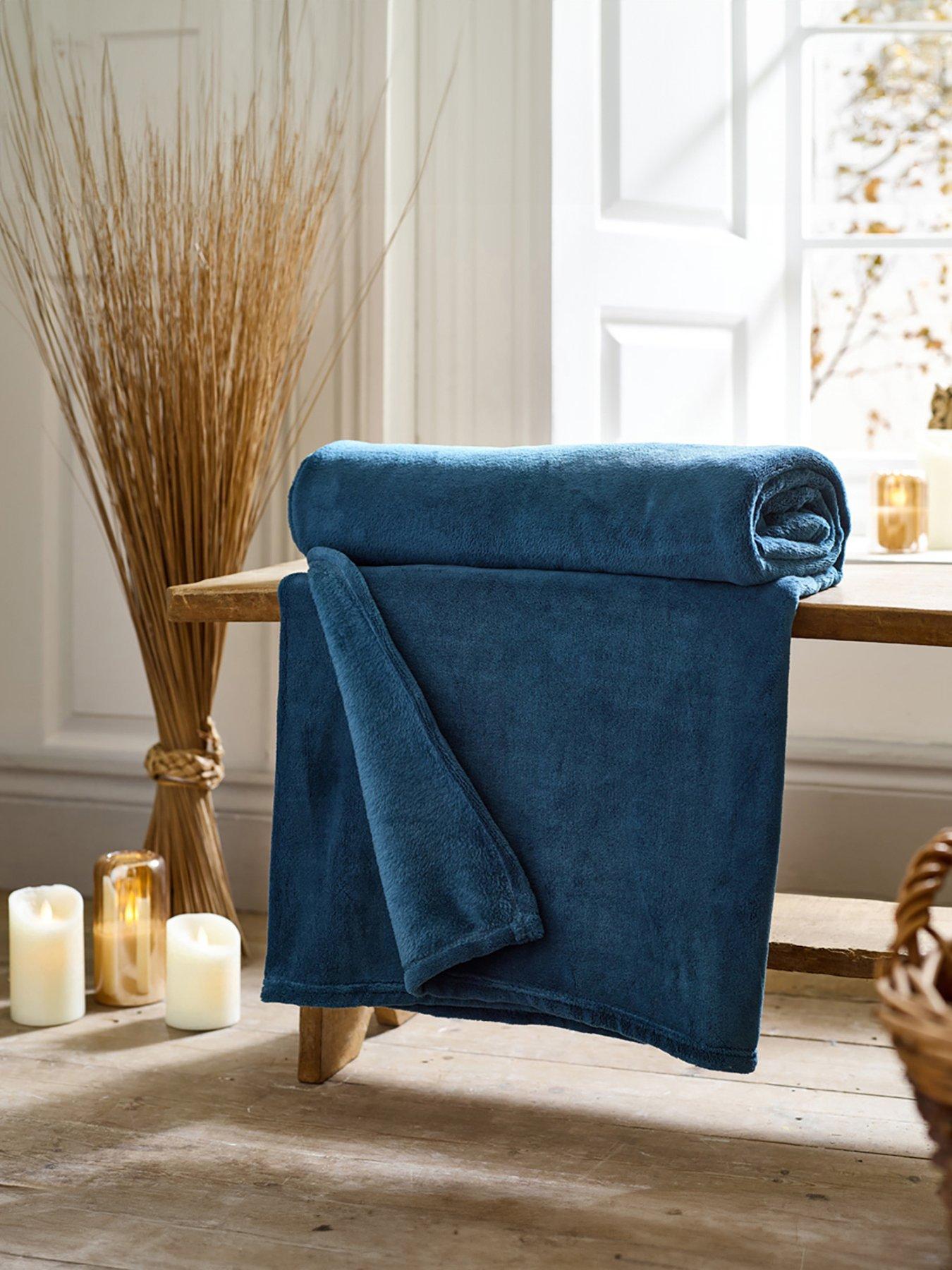 undefined Snuggle Touch Throw Festive 140x180cm
