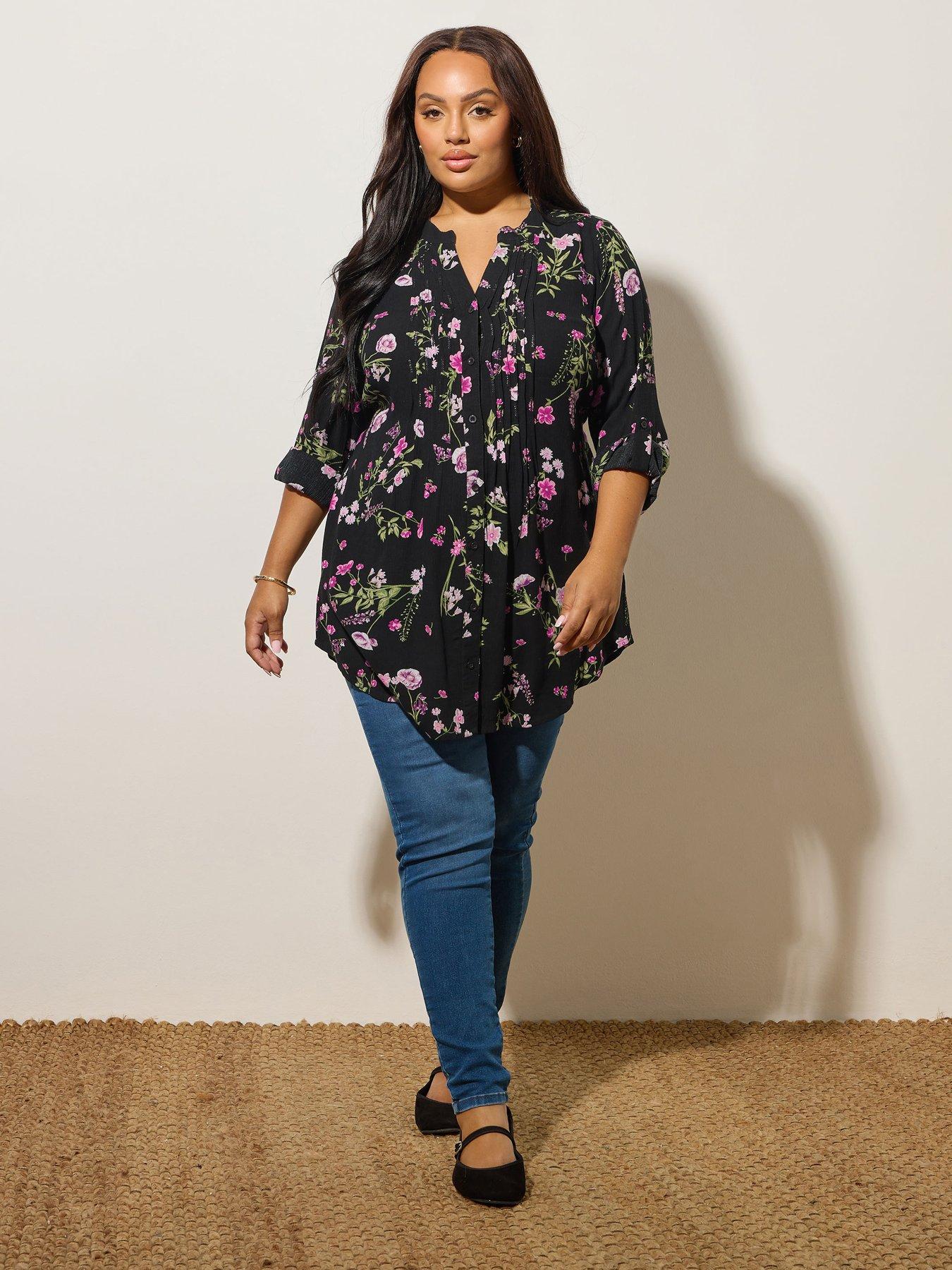 Image 3 of 5 of Yours Curve Floral Print Pintuck Blouse - Black