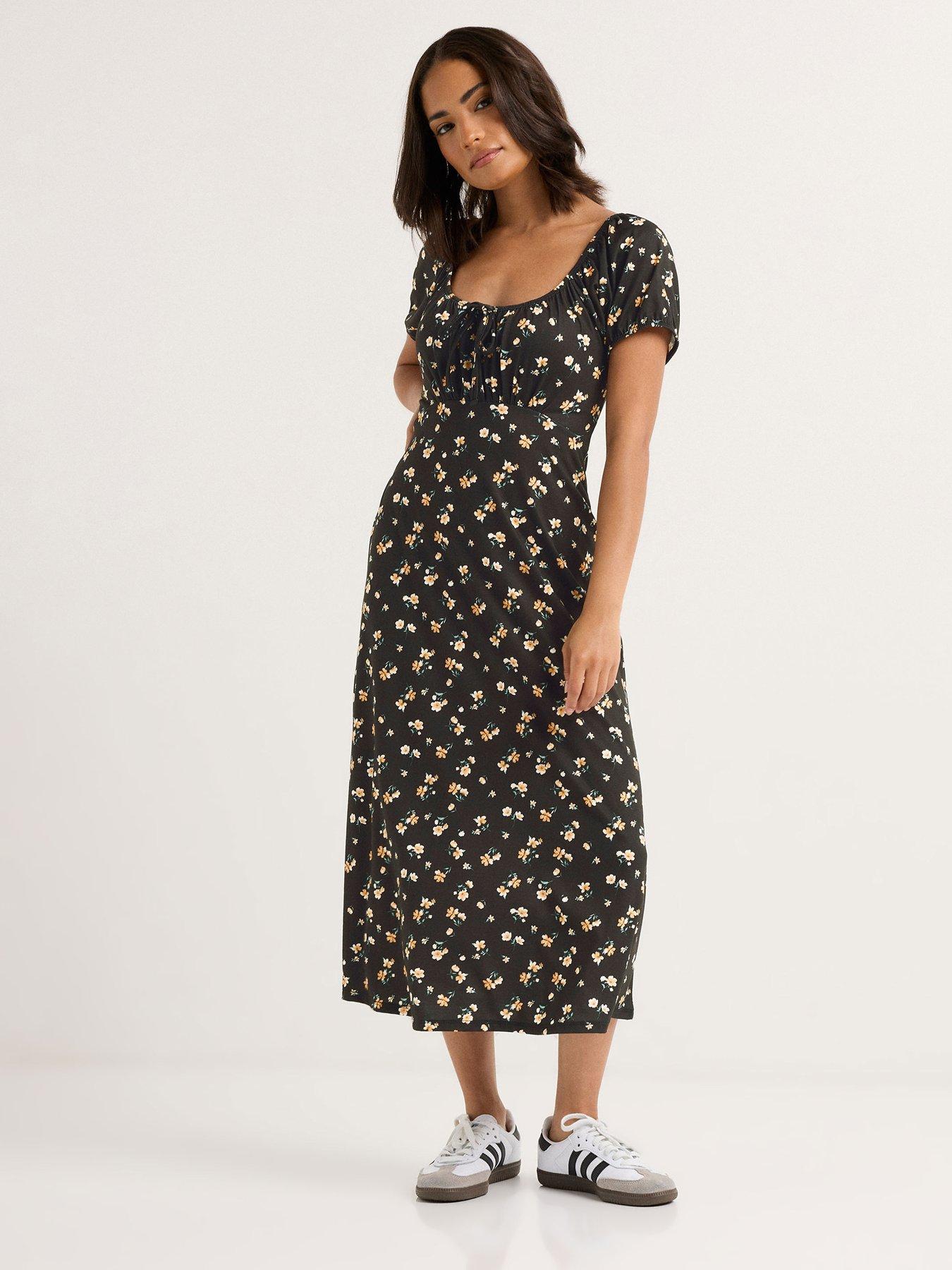 undefined Petite Ditsy Ruched Bow Maxi Dress - Black