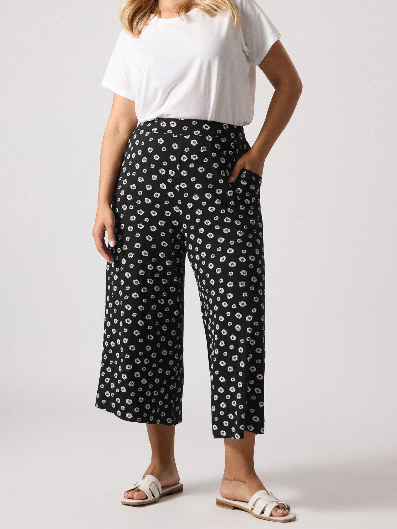 undefined Curve Daisy Print Crop Trousers - Black