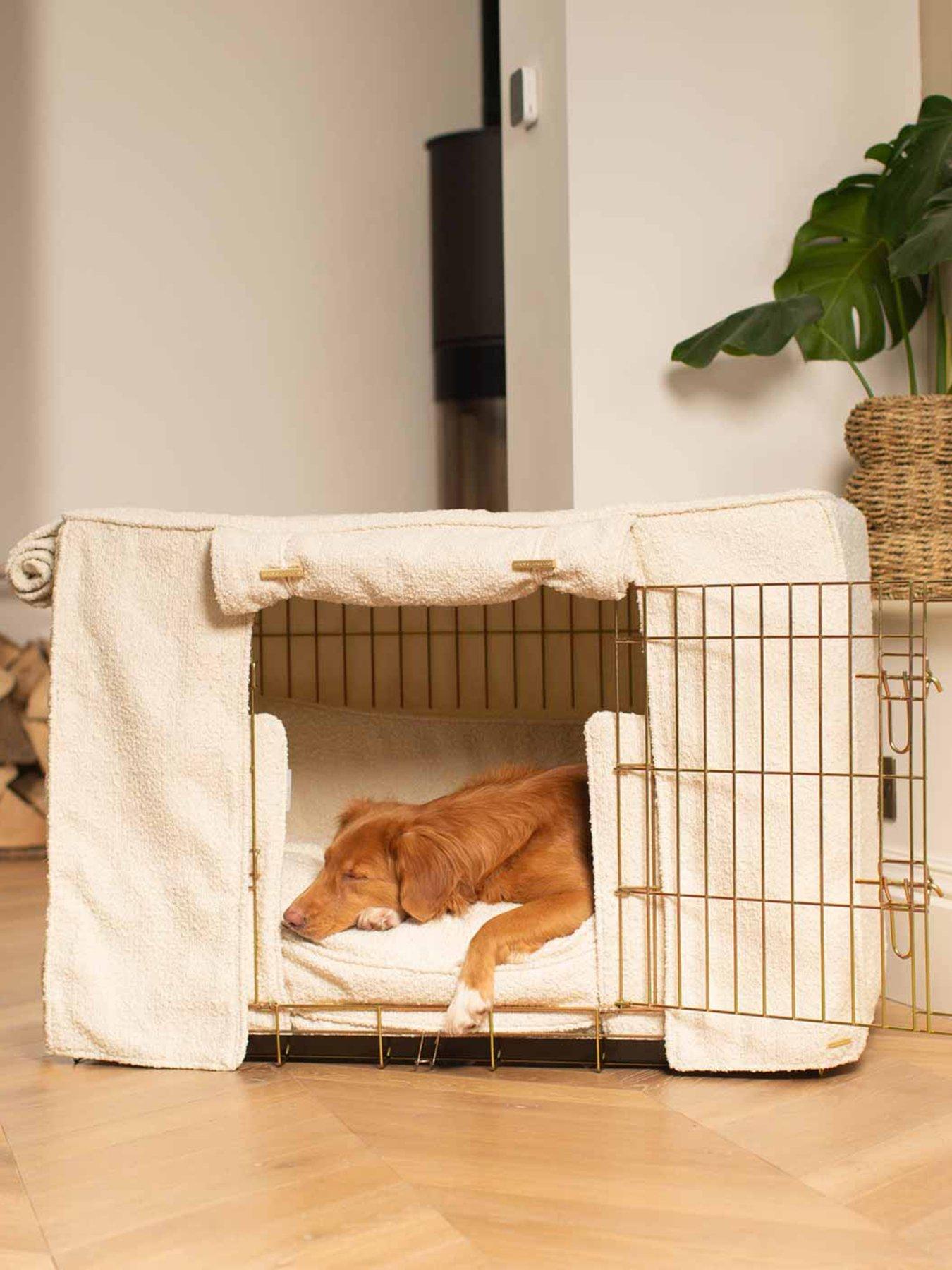 Lords and Labradors L&L Full Crate Set Ivory Boucle L Gold Crate