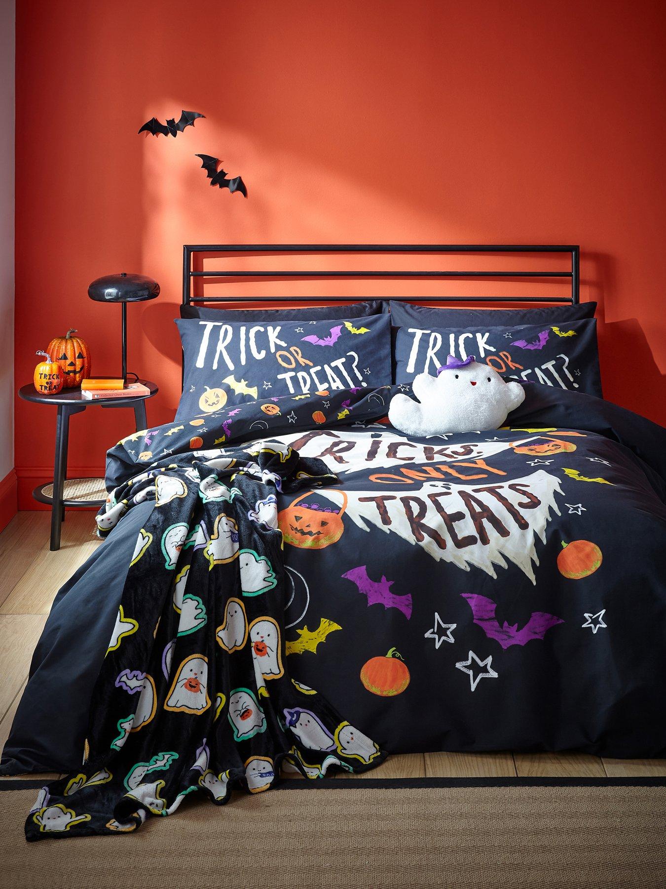 undefined Halloween Trick Or Treat Duvet Set
