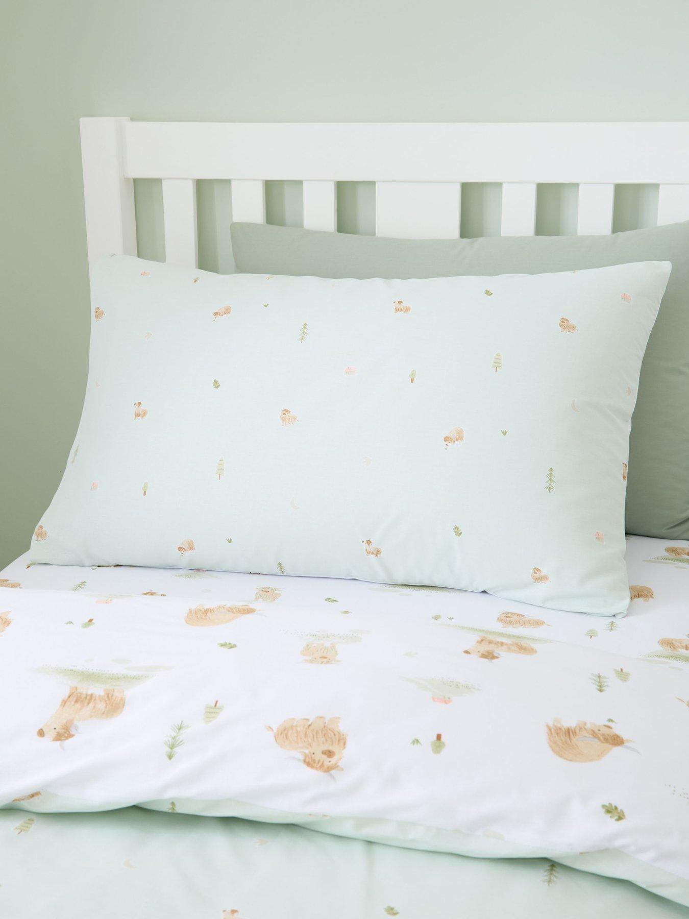 Image 6 of 7 of Bianca Mini Moo Duvet Set