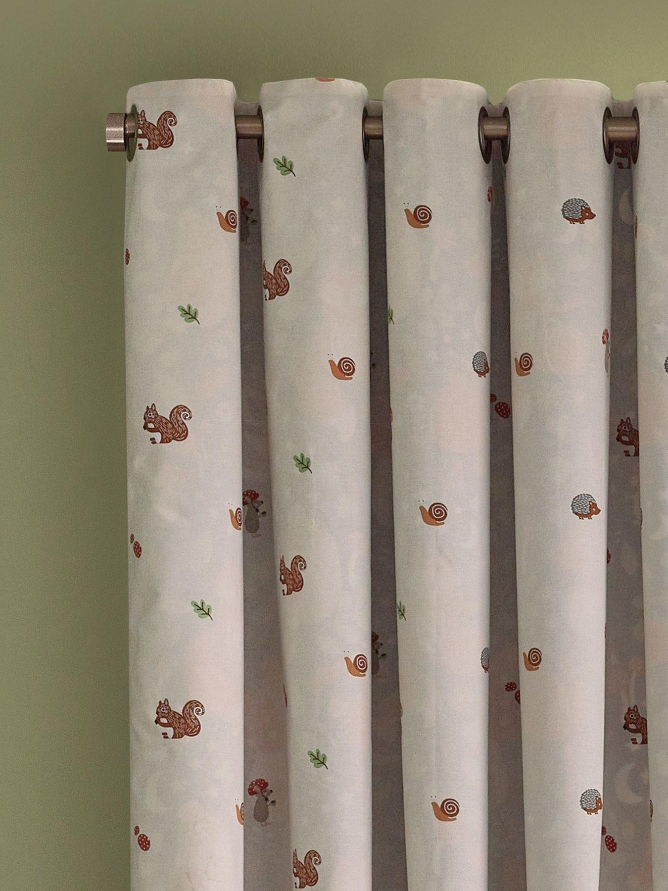Image 3 of 4 of Catherine Lansfield Fox And Woodland Friends Curtains- 66x72 Inch