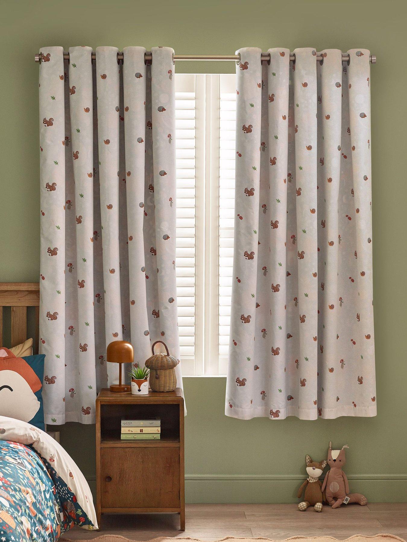 Image 4 of 4 of Catherine Lansfield Fox And Woodland Friends Curtains- 66x72 Inch