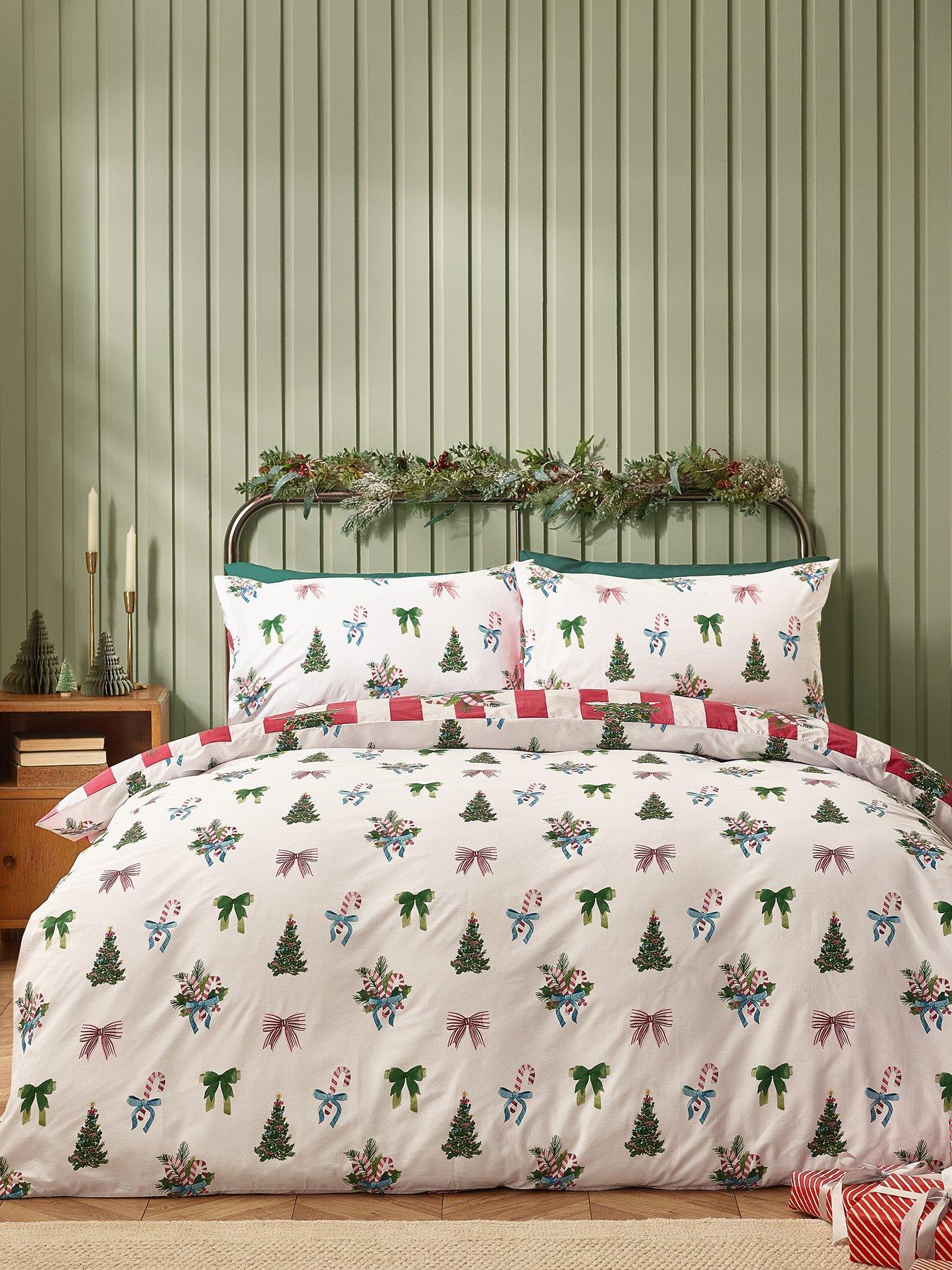 Image 4 of 6 of Catherine Lansfield Christmas Stripe Duvet Set