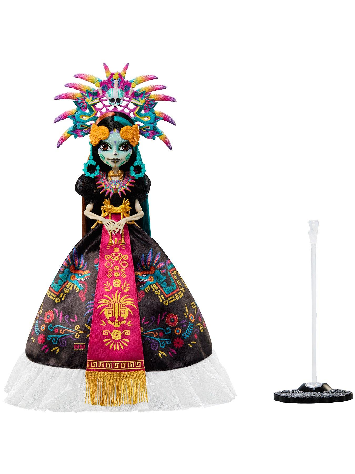 Image 4 of 7 of Monster High Skelita