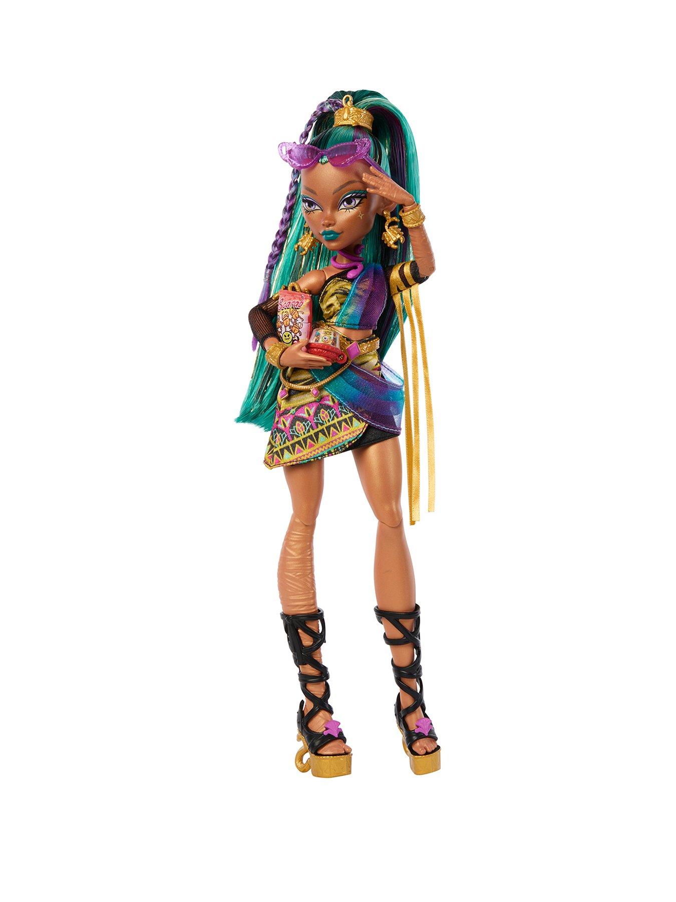 undefined Nefera De Nile Doll with Pet Scarab Lavish and 7 Accessories like Purse and Snacks