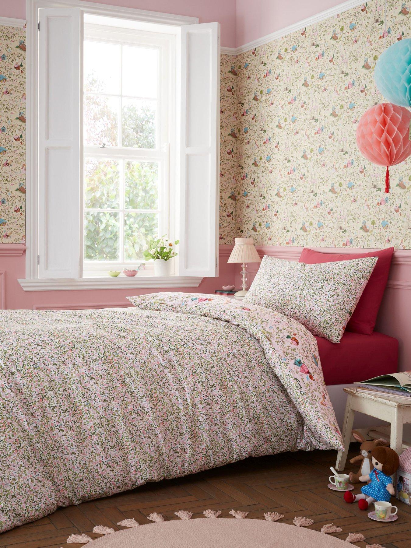 Image 4 of 6 of Belle & Boo Fairytale Reversible 100% Cotton Duvet Set Pink