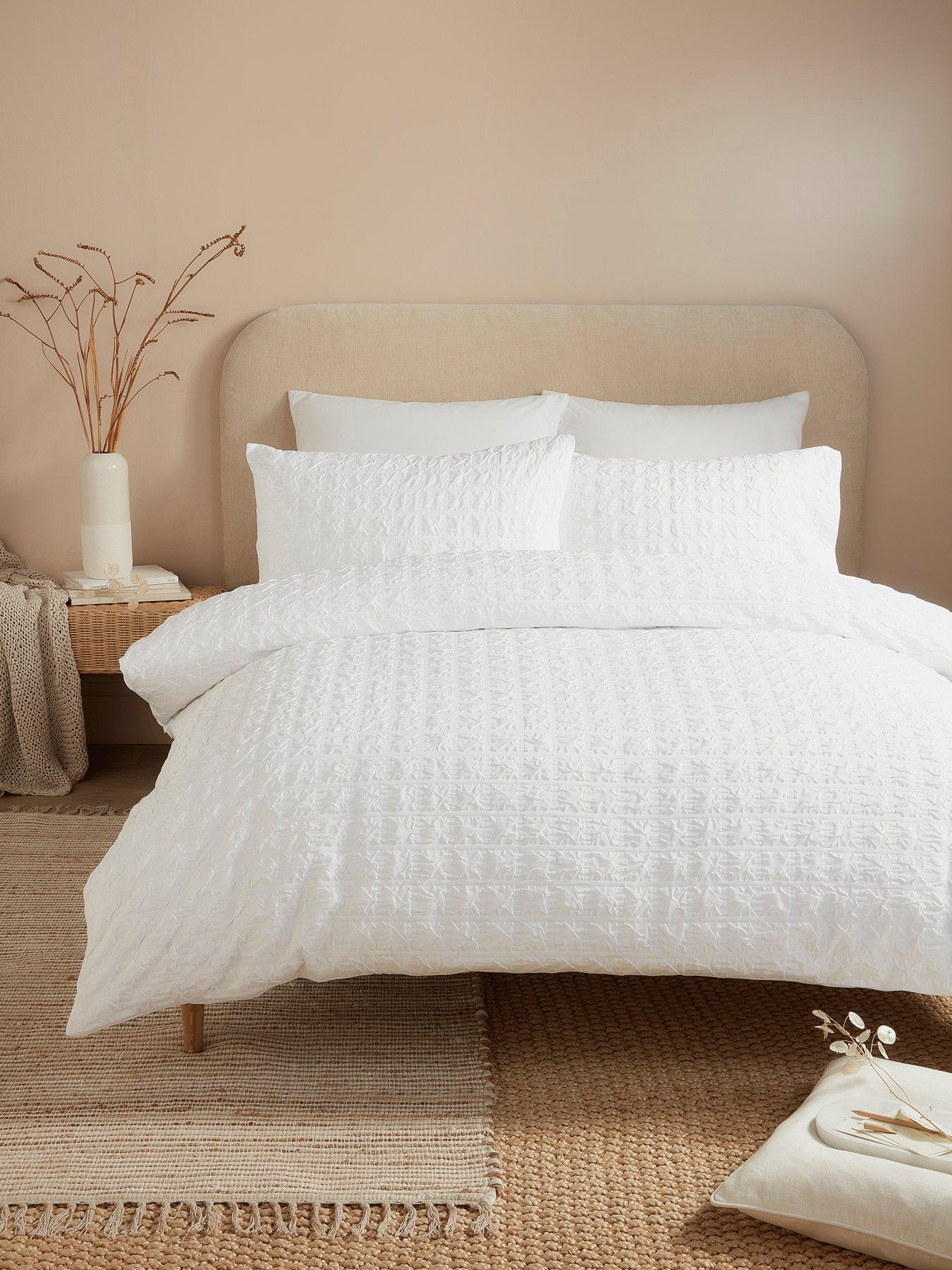 Serene Embossed Grid -textured Double Duvet Cover Set
