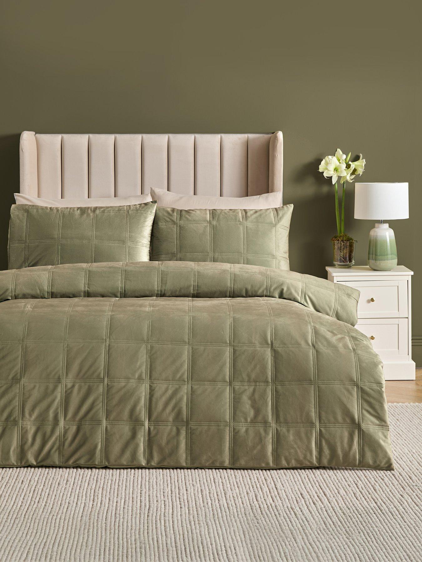 Soiree Brighton Square Velvet Duvet Cover Set