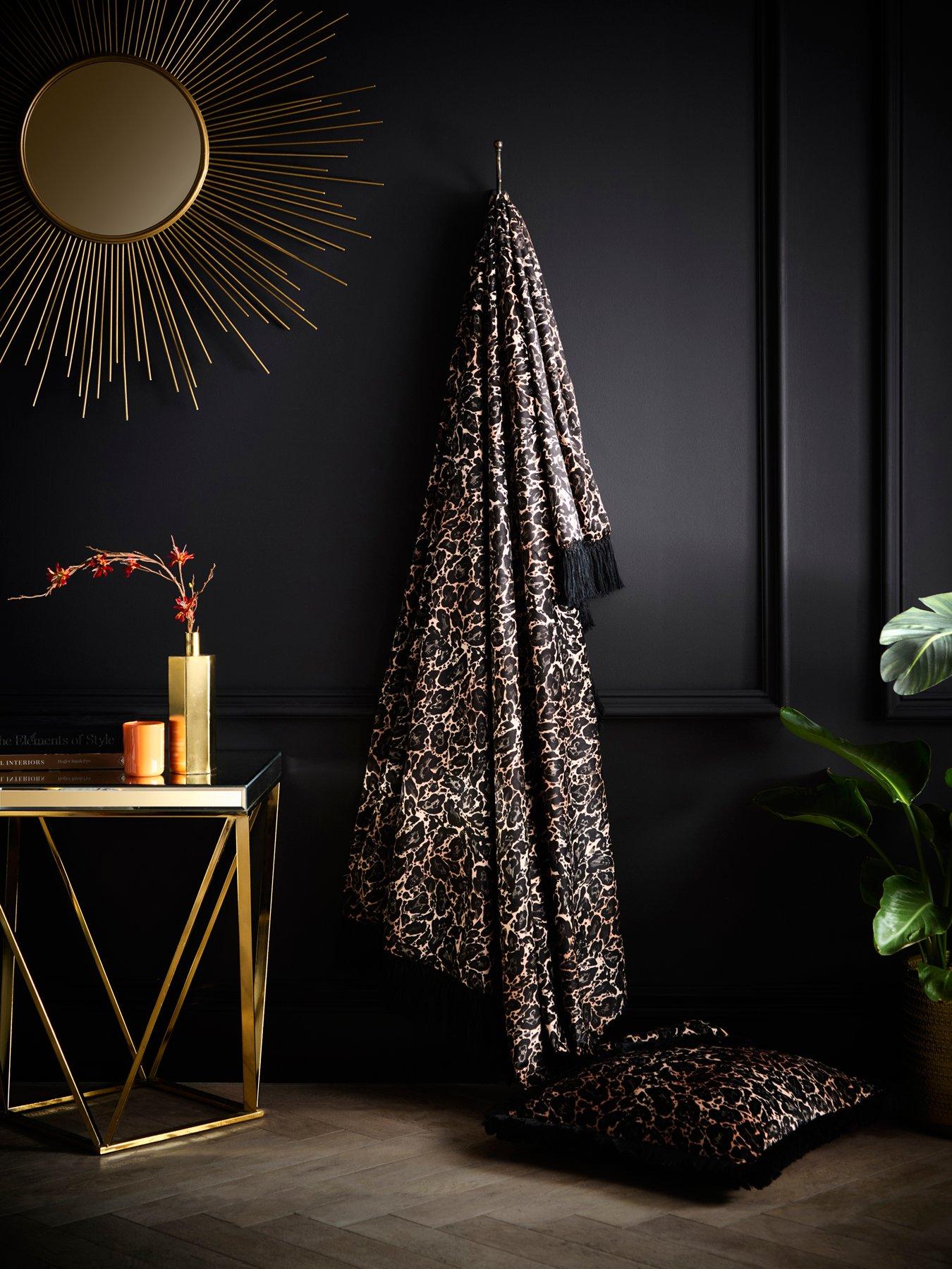 Image 5 of 6 of Laurence Llewelyn-Bowen Josephine Velvet Throw