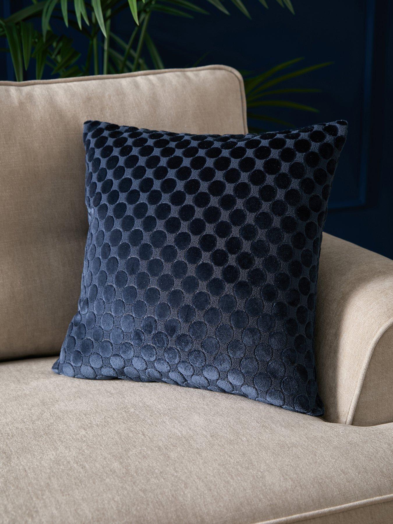 Soiree Velvet Spot -velvet 43 X 43cm Filled Cushion