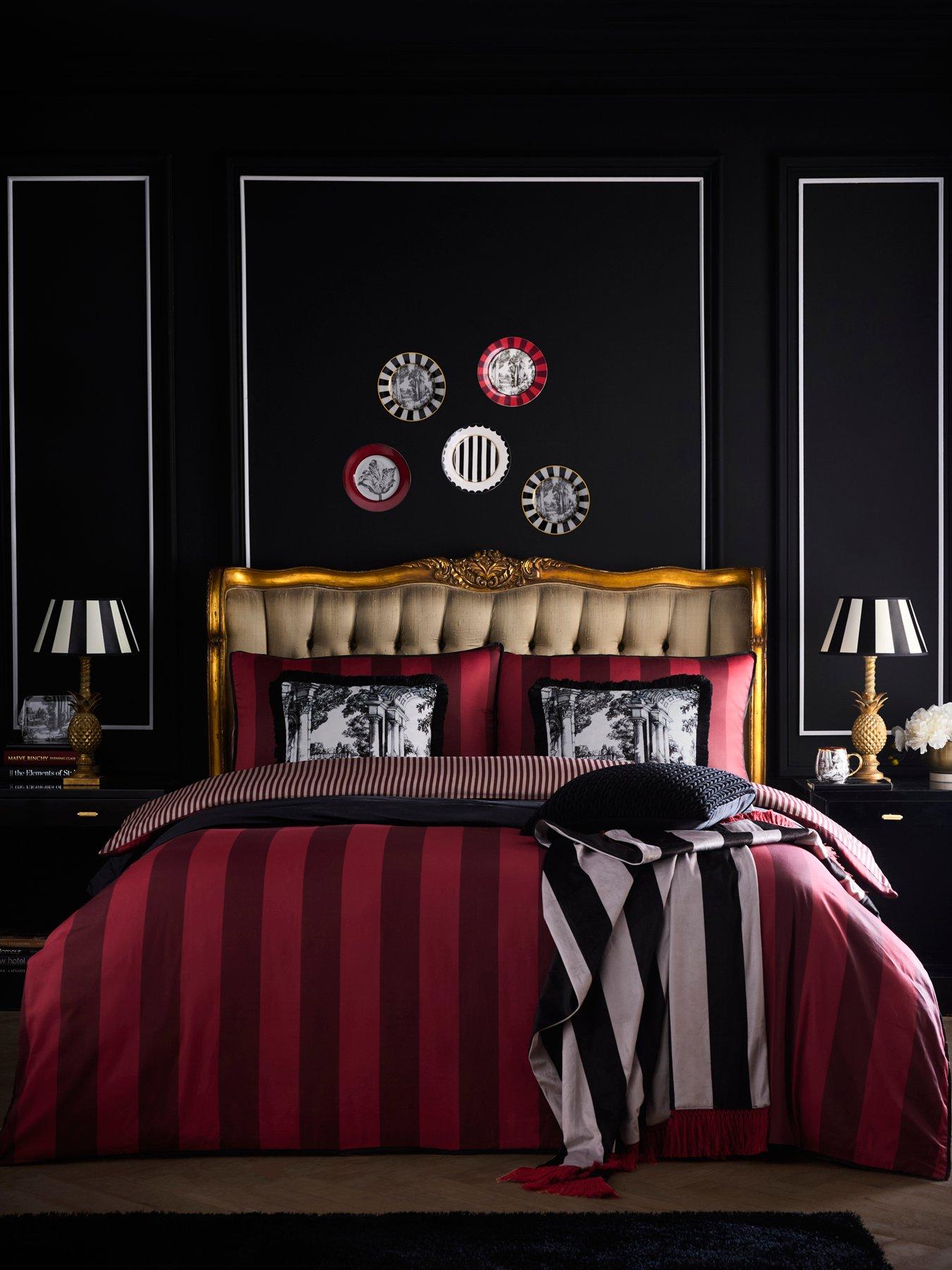 Image 4 of 4 of Laurence Llewelyn-Bowen Festivo Circus Stripe 100% Cotton Duvet Cover Set