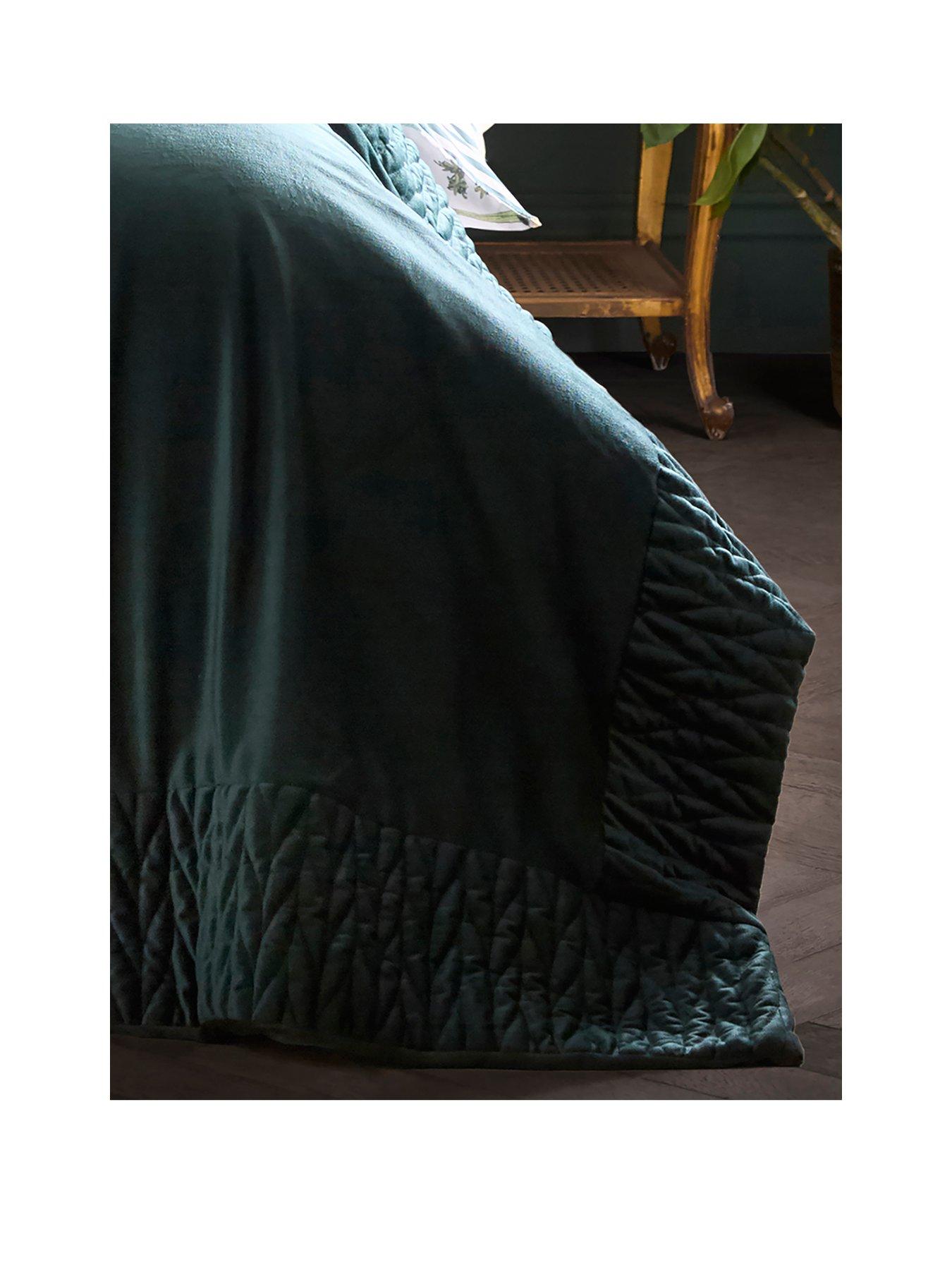 Image 2 of 3 of Laurence Llewelyn-Bowen Siena -velvet 150cm X 220cm Bedspread